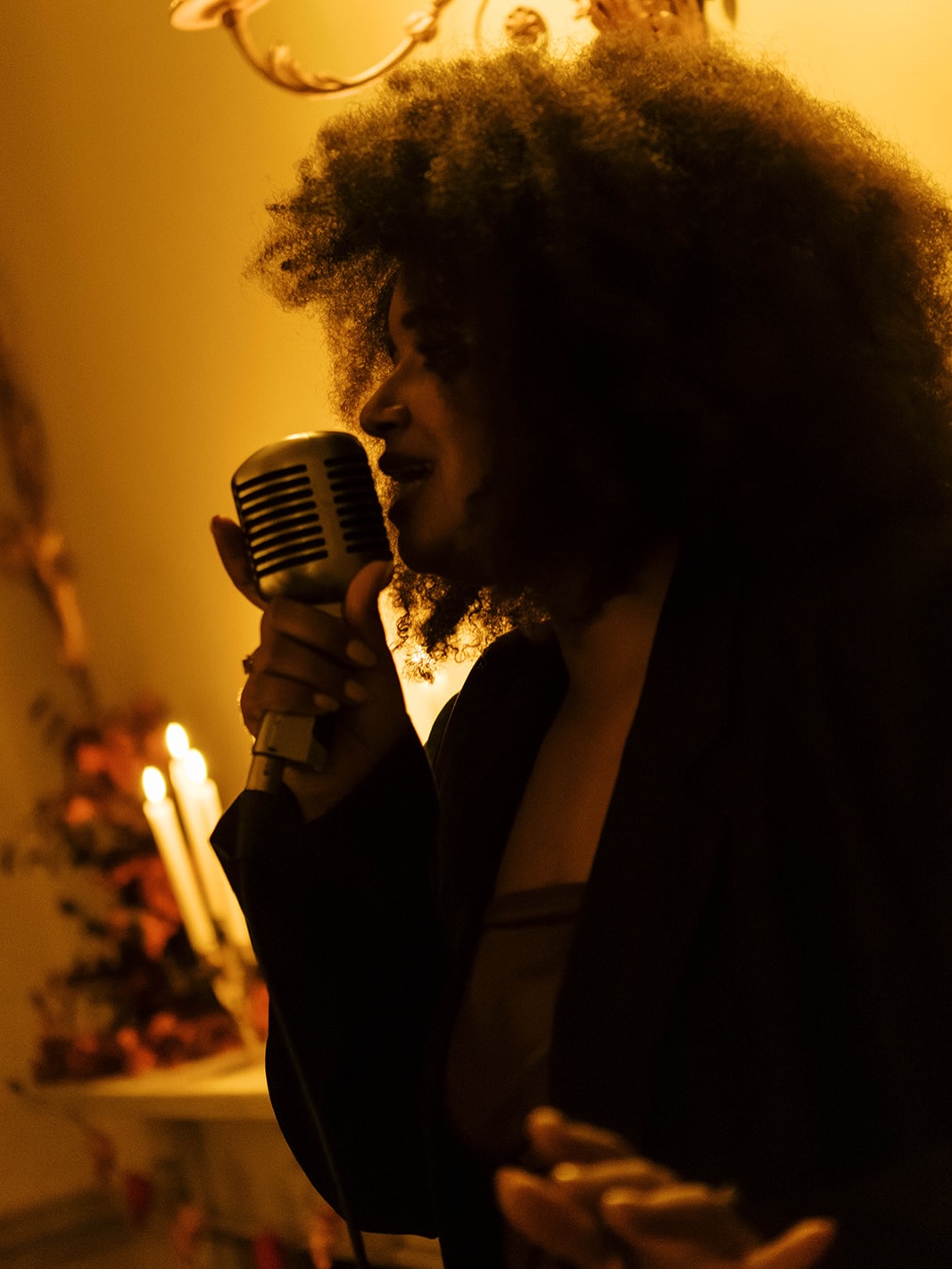 Something different for the grid ✨
Earlier this month I had the absolute pleasure of travelling to Scotland to sing at Exhale 2.0, an event organised by the gorgeous Jen @thereset.agency to bring business women together to connect and reset, ready for 2026. As soon as I read the event brief I was all in! What an honour it was! Being surrounded by so many beautiful business ladies was so inspiring and soooo much fun! 💕
11/10 , no notes!
*Bonus points if you can spot me in frame 7 🤭
Photos by @emmylou.kelly
Venue @fasque_castle