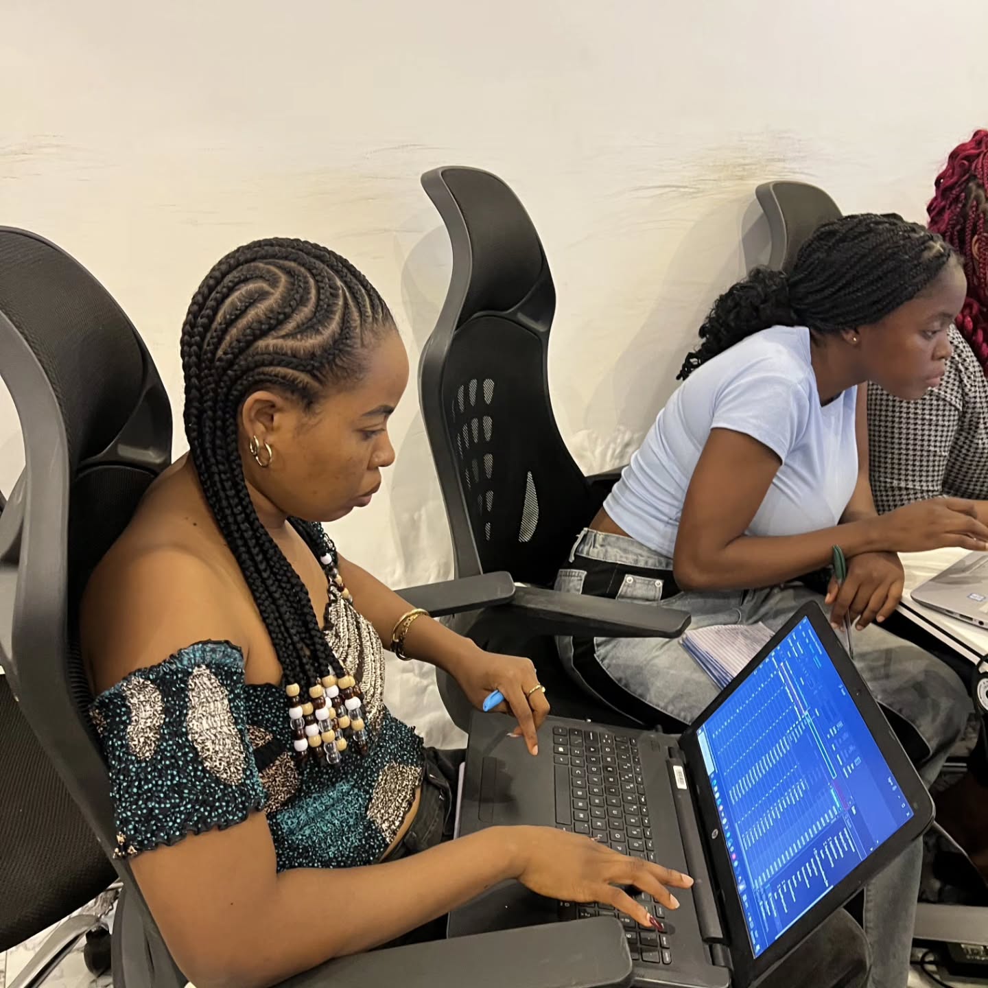 Look closely at Maureen’s face. That seriousness isn’t pressure, but determination.
She didn’t come to Abuja just to sit in a class.
She came with questions she’s tired of asking herself.
She came with a future she’s no longer willing to postpone.
Behind that focused look is someone who knows that playtime is over.
Someone who understands that skills change lives — and distractions delay them.
In this data analysis class, Maureen isn’t chasing certificates, she’s chasing confidence, relevance, and a better tomorrow.
And if you’re watching this and feeling that same quiet urgency inside you…That feeling means you’re ready too.
At Edge Line Tech Academy, we don’t just teach data analysis, we walk with people who are serious about changing their story.