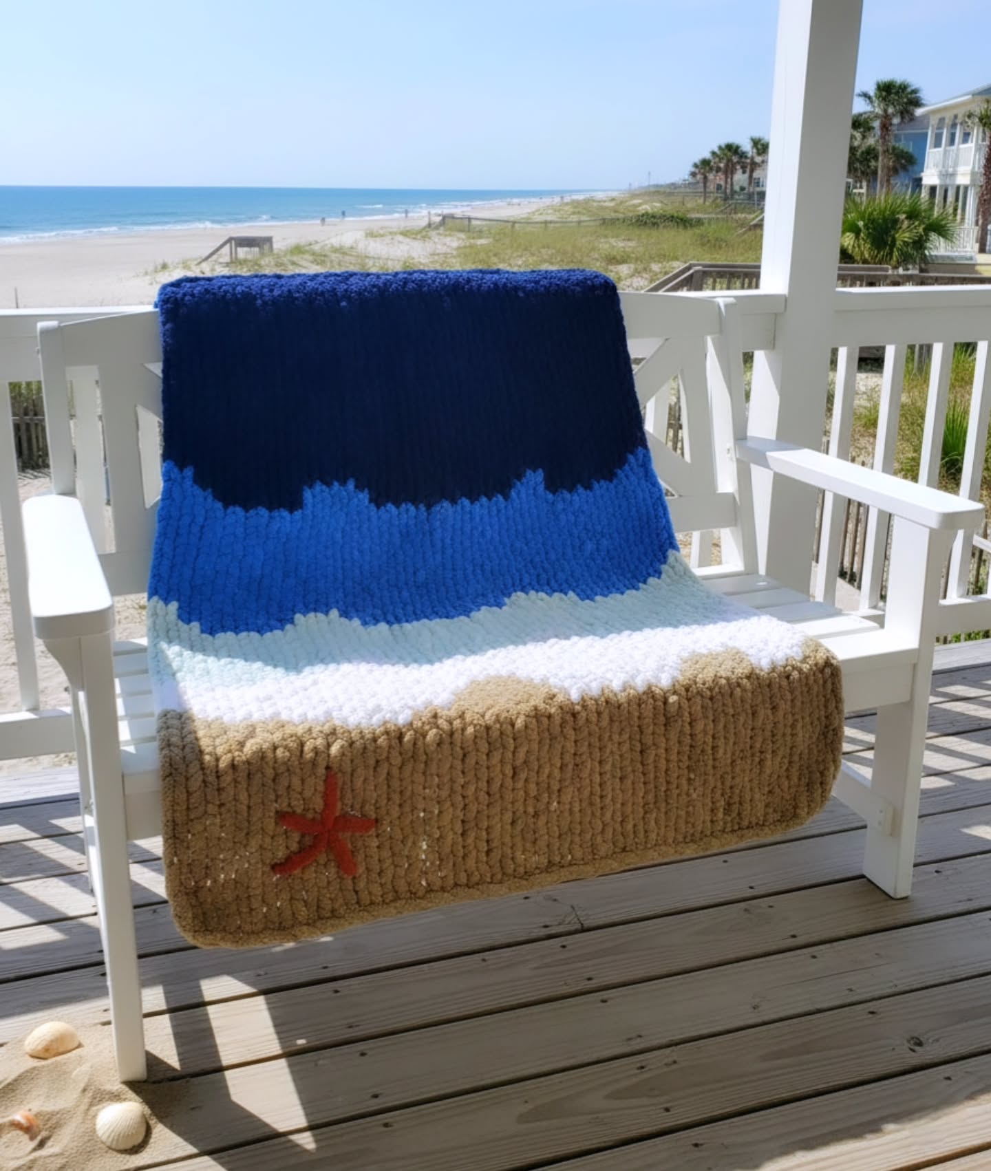 The beach can always be nearby with this awesome sandy blanket ππ©΄ποΈ π
#chunkyknit #beach #beachlife #wilmingtonnc #carolinabeach