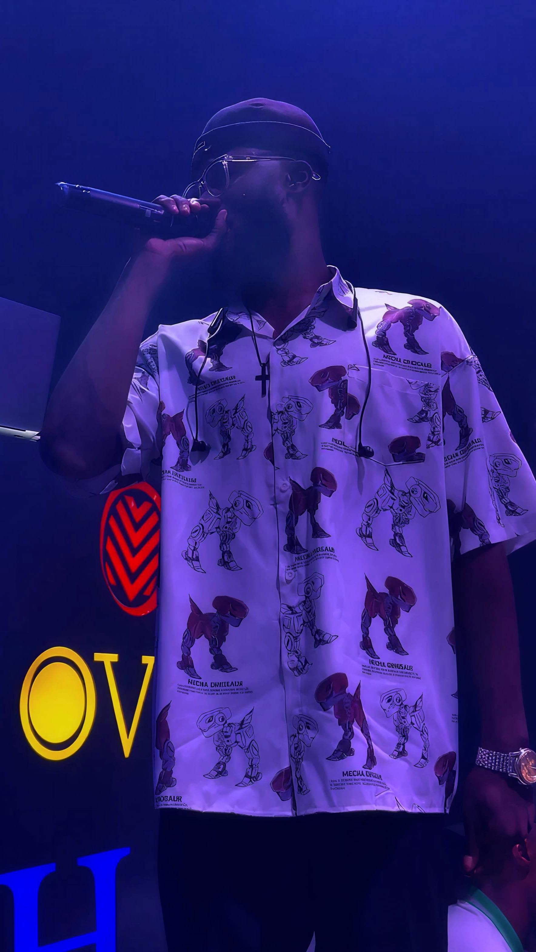 Dimanche dernier à Lemba, Feeling Melo a donné plus qu’une performance.
Il a donné un aperçu de ce qui arrive.
DÉSOLÉ. En exclusivité.
Le public a répondu présent.
L’énergie était réelle. L’attente aussi.
Et quand CVROLINV a résonné, tout le monde savait pourquoi.
Different way. The artist’s way.
RDCndule® Records
#rdcndulerecords #rdcndule #feelingmelo #kinshasa #feelingmelodésolé