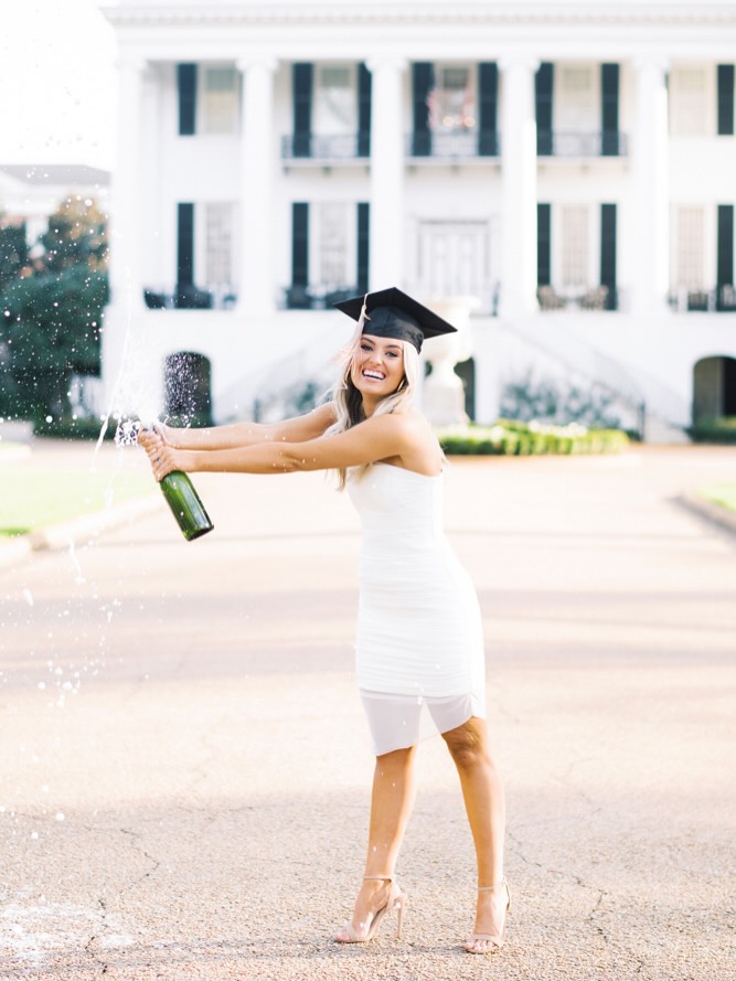 Graduation season is officially open🤍
Editorial, effortless, and timeless portraits designed to feel like you — just elevated.
✨The Portrait
✨The Signature
✨The Full Editorial
Limited spring dates are now available — booking through the link in my bio.
kristenpughphotog.pixieset.com/booking
#UniversityofAlabama #UAClassOf2026 #BamaGrad
#TuscaloosaPhotographer #AlabamaGraduation