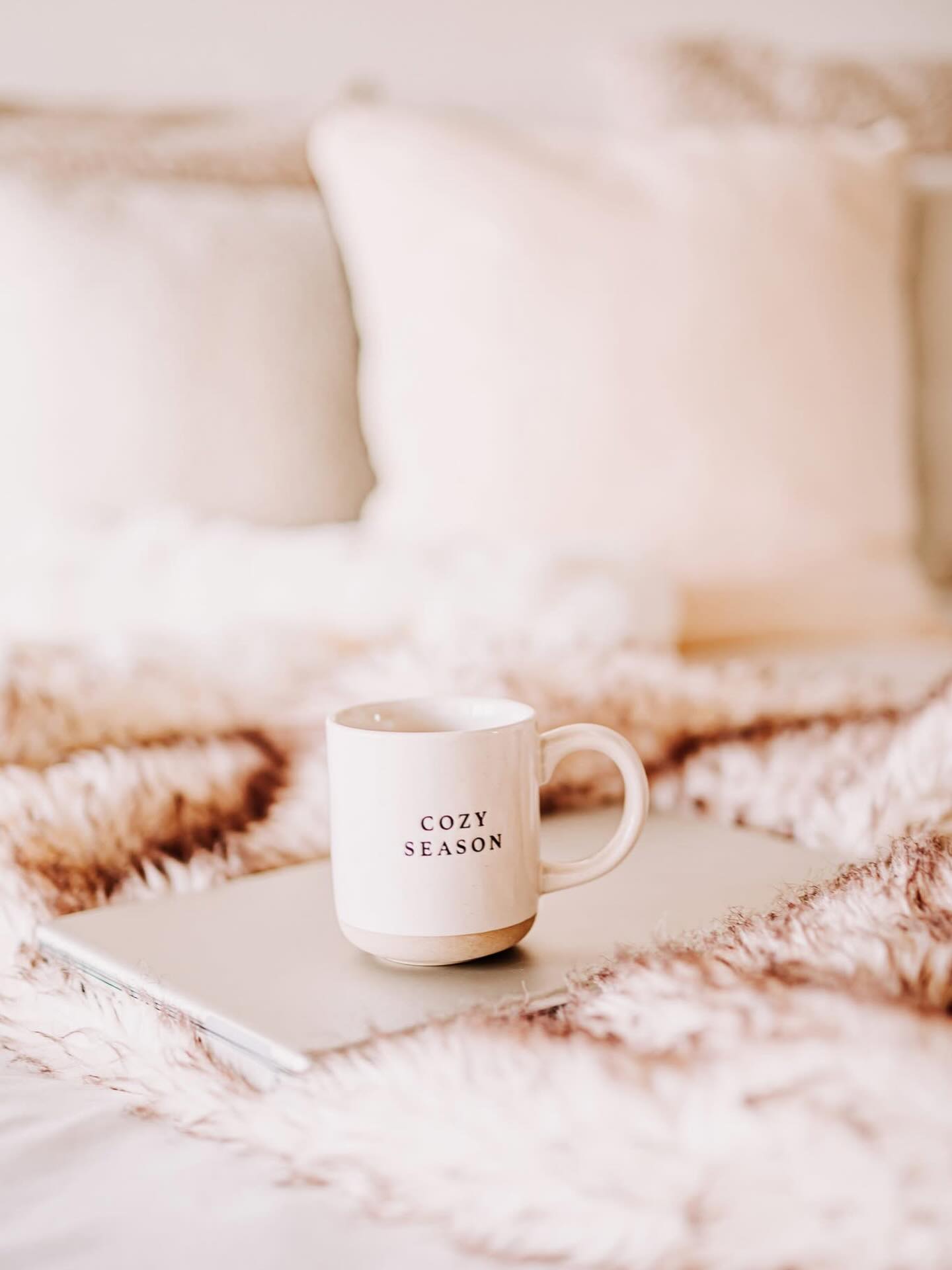 Are you still celebrating cozy vibes in your part of the world?
As we begin to close out winter vibes and head into spring, I just want to remind everyone that ALL images are always available inside the galleries. Just because new releases are on the way, doesn’t mean you can’t access content from the past. So if you’ve been eyeing some cozy downloads to post the last few moments of winter, we still have you covered.
#socialmediacontent #marketingtips #smallbusinessowners