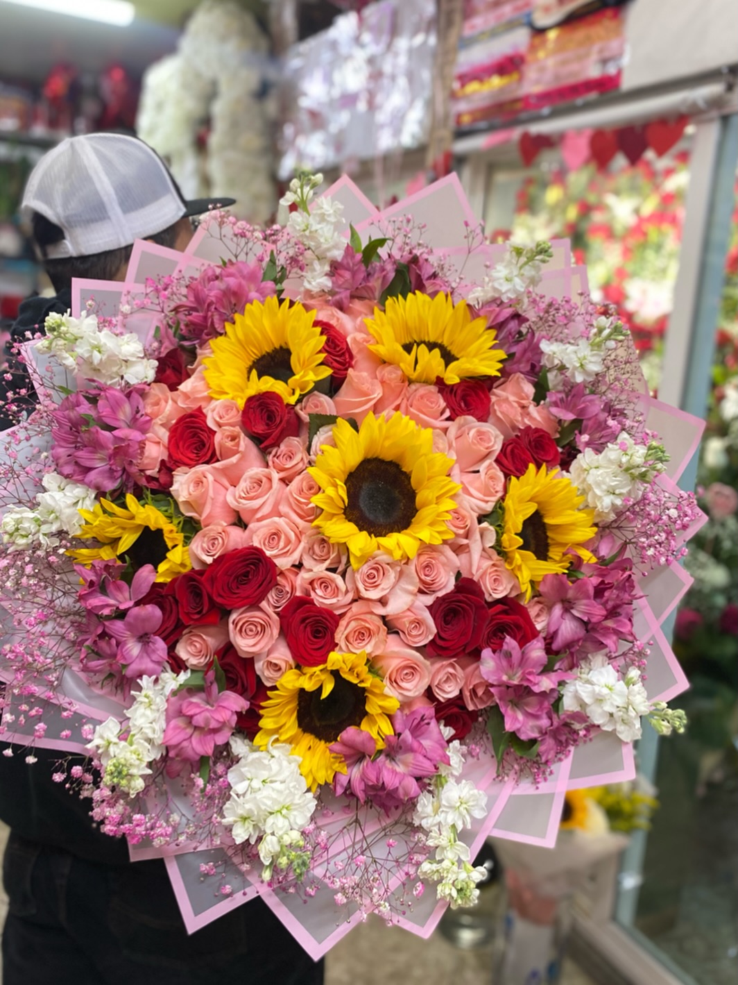 Valentines Favorite💌—full of love, color, and sunshine 🌻
#valentines #flowerstagram #fypシ