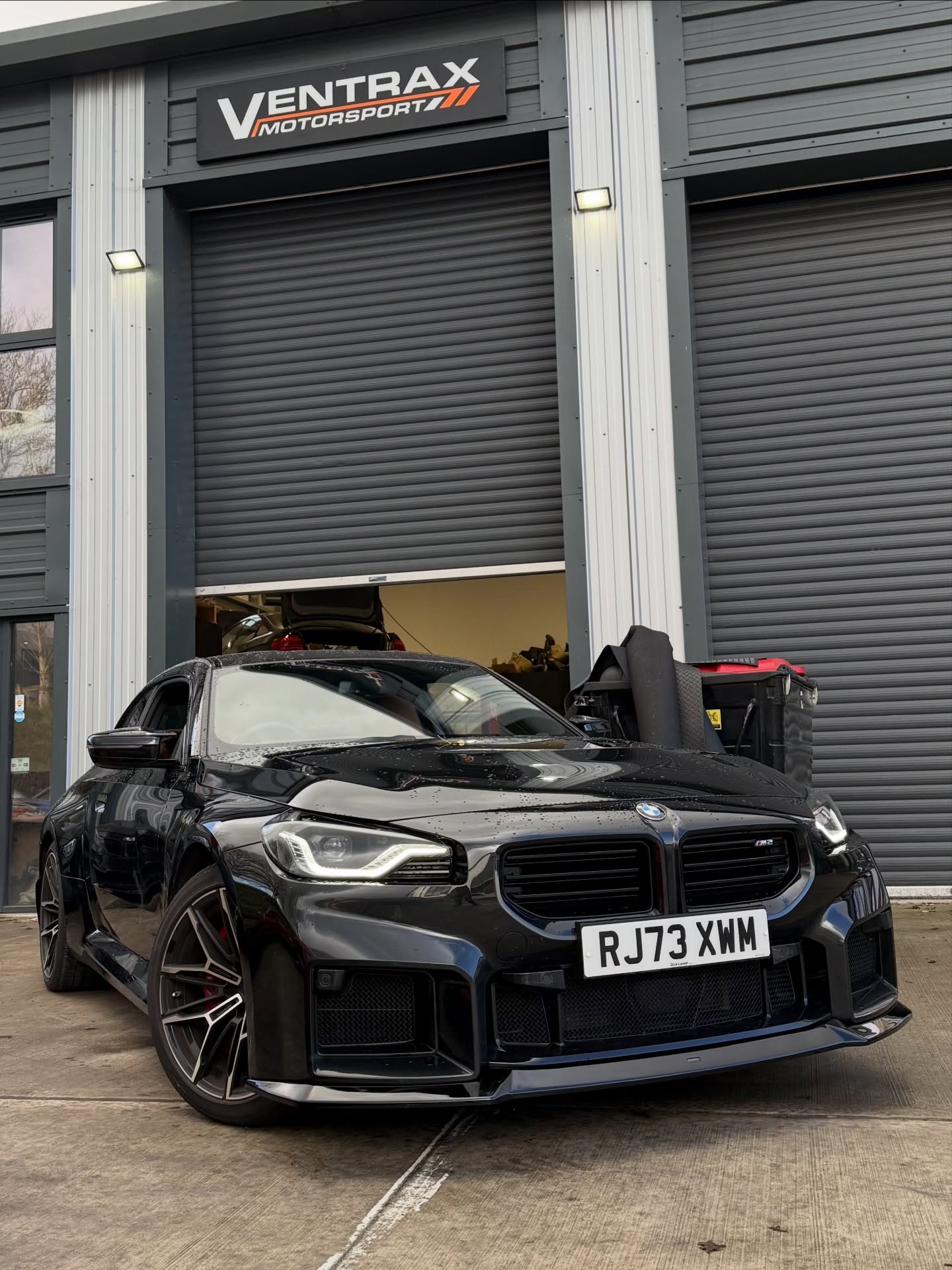 There’s no denying we need to get back to the socials! But we have been working on some amazing projects and some huge partnerships… watch this space this year 🇯🇵 🇺🇸
But to ease you in here is a lovely G series M2 which we fitted some Maxton body parts for @tomr_101
Removal of the oem parts, 2 stage paint correction before the other parts were fitted. Always nice to have a fresh panel before you start applying new parts!
Let’s get back to keeping you guys updated!!
Team Ventrax 😎