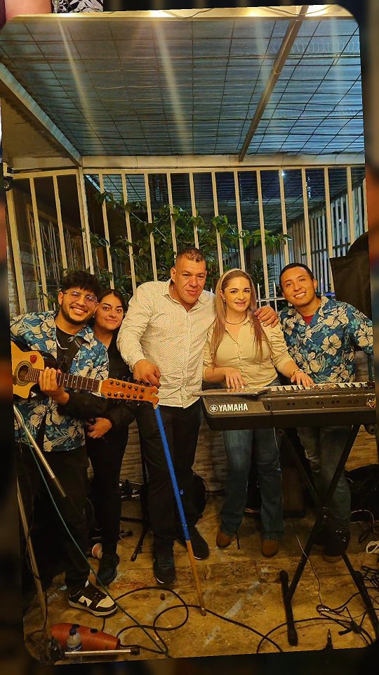 Grupo carranguero y tropical en Bogotá. Eventos dentro y fuera de la ciudad, música variada y mucho más. #carranga #serenatas #musicaenvivo #musicosenbogota