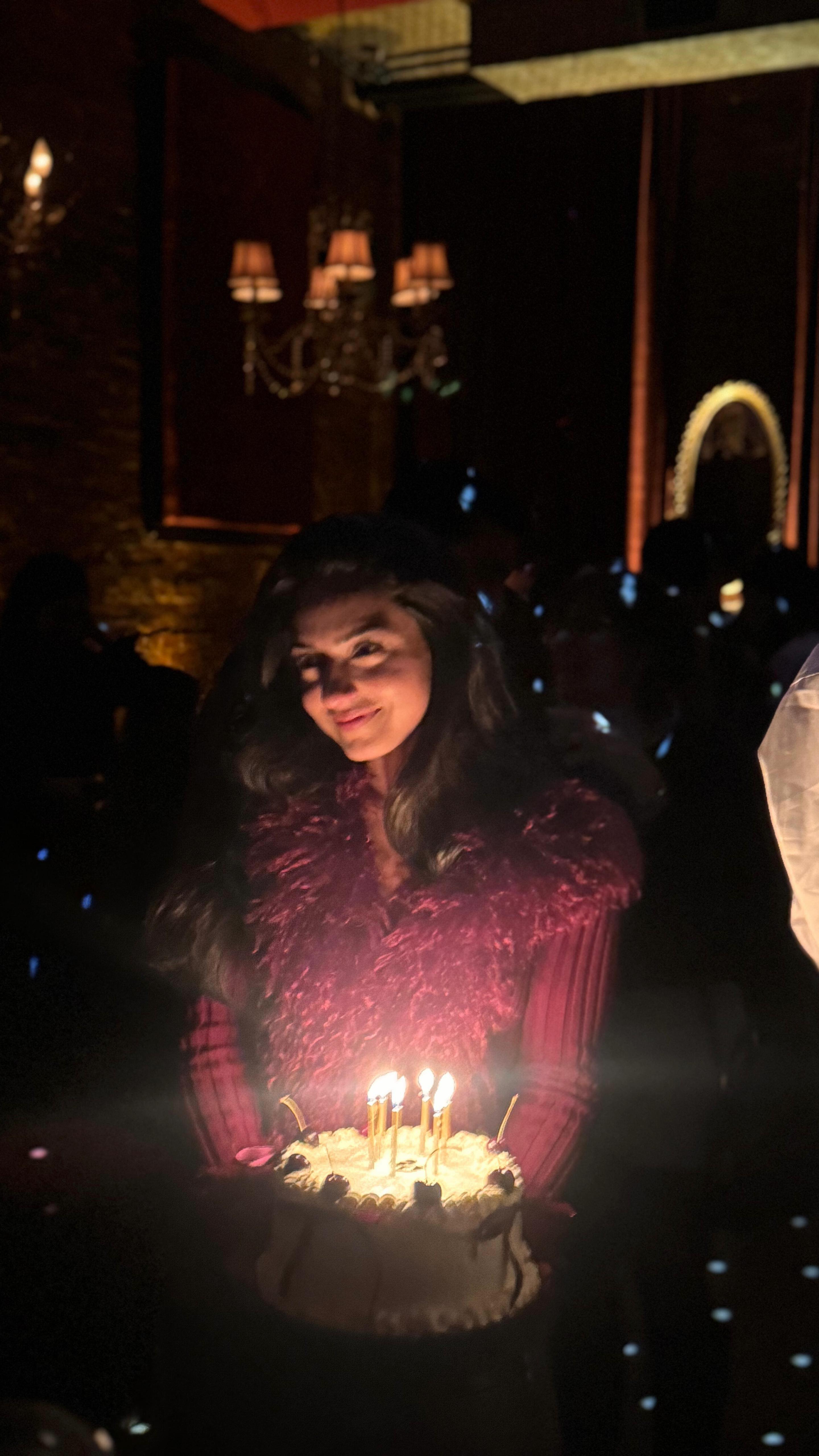 ✨ A night to remember, a vibe you had to be there for.
Private moments, golden lights, unforgettable energy — this is how we do it at Velvet Brooklyn. 🖤
Ready to host your own iconic night?
DM us to book your private event. 🍸✨