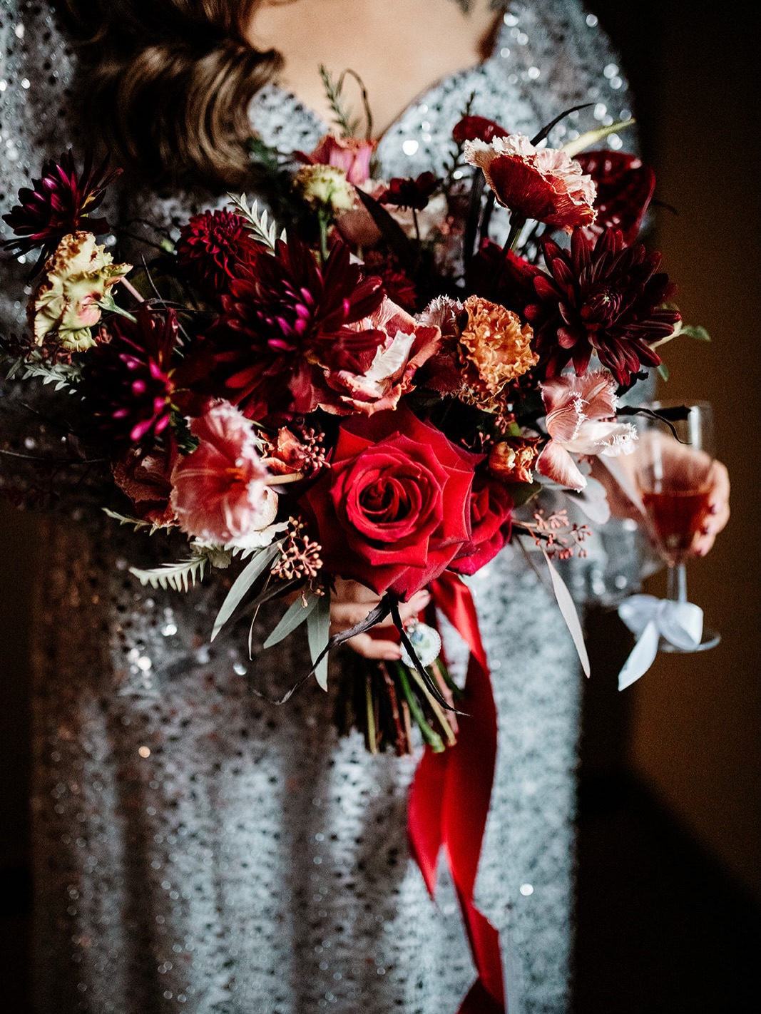 Still 100% obsessed with this incredible wedding I sang at for Laura and Robin back in October at @invisiblewindfactory in Liverpool
Big thanks to these two for planning their wedding aesthetic in my branding colours 😉🤣♥️💕🏁
Honestly this was SO much fun, I sang for guests as they arrived at this incredible venue for the evening reception. I was so well looked after by these two and their gorgeous guests and we had some wicked singalongs
It was also an absolute dream team of suppliers…
Photographer: @amyfaithphoto
Venues: @liverpooltownhall @wowfactorweddings.iwf
Stylist: @Randrweddingsandevents
Bride’s dress: @shameless_originals
Earrings @plainjanesuk
Necklace @mysticumluna
Handbag @pretty_robes
Florist: @funkandbloom
Cake: @thesugarslut_
Make up: @jadeabigailmua
Hair: @vickymhair
Band: @thetwentysband
DJ: @reality_disco
Content Creator: @weddingmomentsmedia_x
Banner: @autumnrosepaperco