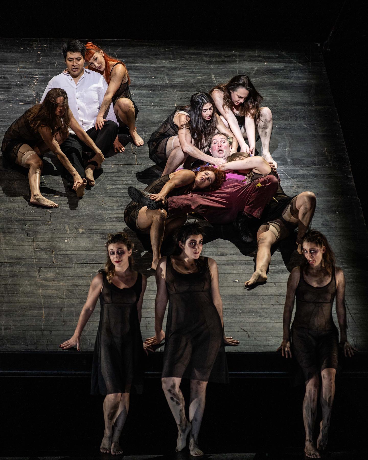 Zauberflöte number 7 tonight! Ready for some holiday ✨magic✨ over this last week of performances with the best group around 💕
📸 @bart_grietens_photography for @nationaleoperaballet