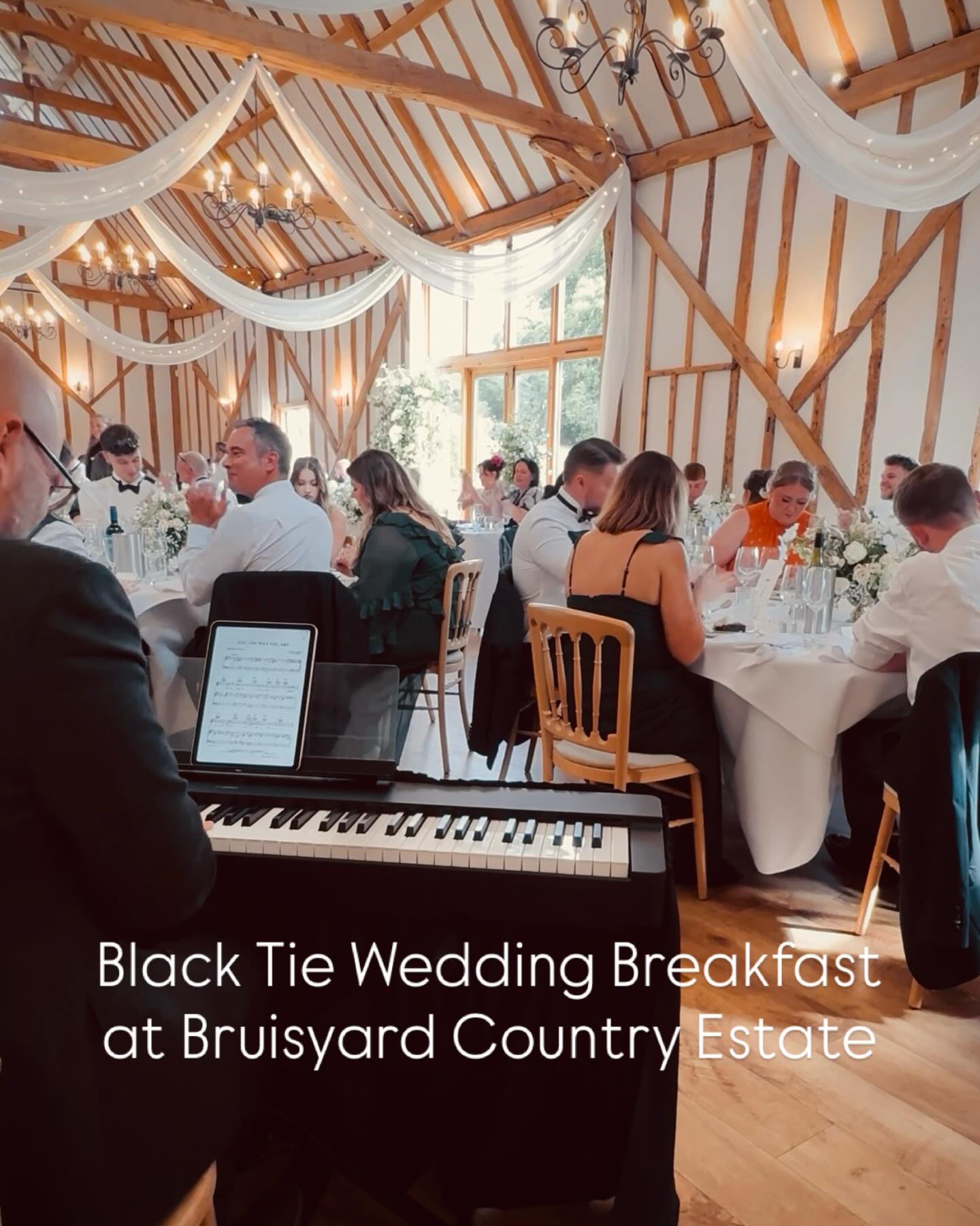 There’s nothing quite finer than everyone sat back & relaxing to the perfect live piano soundtrack - here’s a picture of Daniel in full swing at this Black Tie Wedding Breakfast at Bruisyard Country Estate ⧓
Venue @bruisyardcountryestate
www.daniellaw.co.uk (Link in Bio)
#bruisyardcountryestate #suffolkweddingvenue #weddingmusic #2026wedding #2027wedding