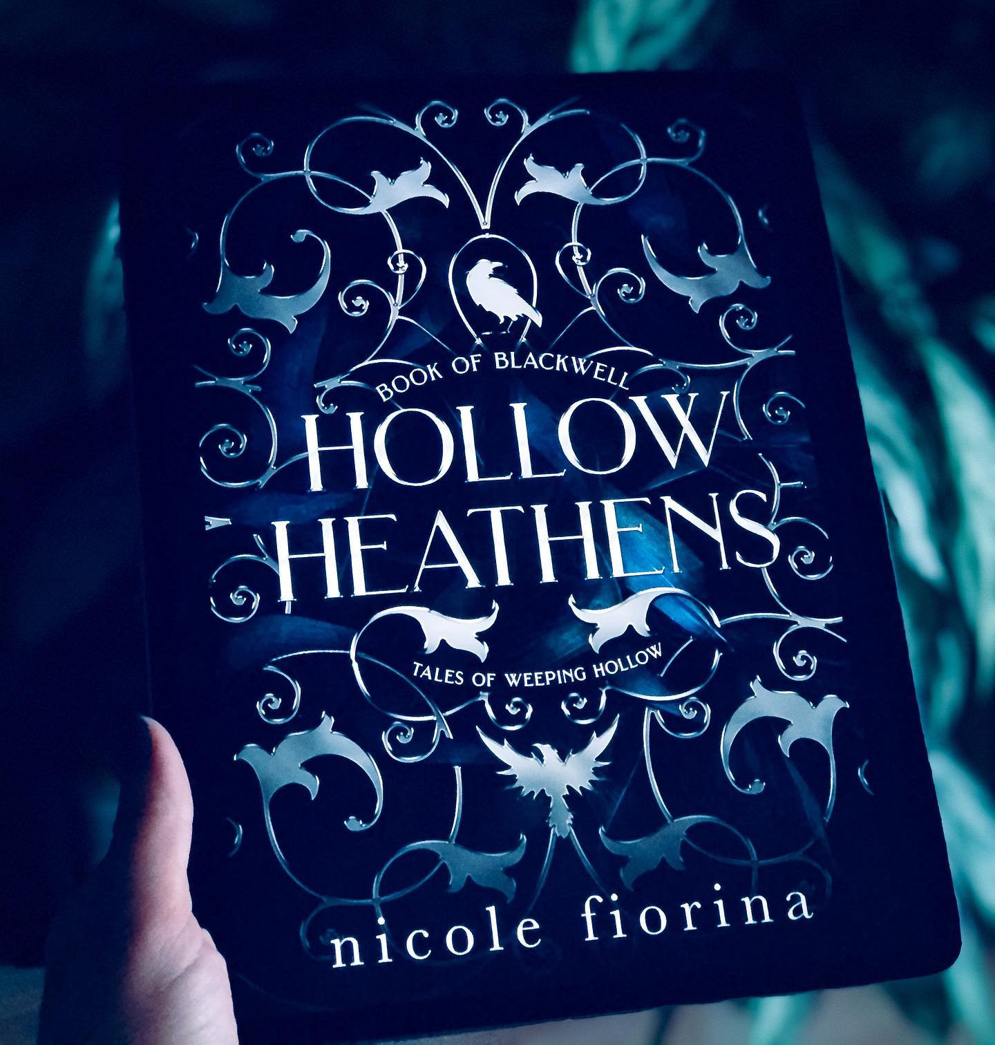 „𝙵𝚘𝚛 𝚊 𝚜𝚑𝚘𝚛𝚝 𝚝𝚒𝚖𝚎, 𝚗𝚘𝚝𝚑𝚒𝚗𝚐 𝚖𝚊𝚝𝚝𝚎𝚛𝚎𝚍. 𝙴𝚟𝚎𝚛𝚢𝚝𝚑𝚒𝚗𝚐 𝚋𝚎𝚝𝚠𝚎𝚎𝚗 𝚝𝚑𝚎 𝚌𝚕𝚒𝚏𝚏 𝚊𝚗𝚍 𝚝𝚑𝚎 𝚜𝚎𝚊 𝚜𝚎𝚎𝚖𝚎𝚍 𝚎𝚗𝚌𝚑𝚊𝚗𝚝𝚒𝚗𝚐, 𝚕𝚒𝚔𝚎 𝚊 𝚙𝚎𝚊𝚌𝚎𝚏𝚞𝚕 𝚍𝚛𝚎𝚊𝚖, 𝚊𝚗𝚍 𝙸 𝚠𝚒𝚜𝚑𝚎𝚍 𝙸 𝚌𝚘𝚞𝚕𝚍 𝚜𝚝𝚊𝚢 𝚒𝚗 𝚝𝚑𝚒𝚜 𝚙𝚕𝚊𝚌𝚎 𝚏𝚘𝚛𝚎𝚟𝚎𝚛, 𝚙𝚒𝚗 𝚖𝚢𝚜𝚎𝚕𝚏 𝚒𝚗 𝚝𝚑𝚎 𝚜𝚔𝚢, 𝚖𝚊𝚔𝚎 𝚖𝚎 𝚘𝚗𝚎 𝚠𝚒𝚝𝚑 𝚝𝚑𝚎 𝚐𝚊𝚕𝚊𝚡𝚢.“
Guys, I have the biggest book hangover! I still can’t stop thinking about this book. I’ve tried moving on from it but it’s just not possible. Every book I’ve picked up since finishing 𝙃𝙤𝙡𝙡𝙤𝙬 𝙃𝙚𝙖𝙩𝙝𝙚𝙣𝙨 is just not holding my interest long enough to get into the story.
@nicolefiorinabooks has enchanted me with her beautiful words and painted such vivid pictures of Weeping Hollow inside my head that I am unable to let go of Julian and Fallon just yet.
I became consumed with their story, a hauntingly beautiful tale of love, mysterious curses and witches. 𝙃𝙤𝙡𝙡𝙤𝙬 𝙃𝙚𝙖𝙩𝙝𝙚𝙣𝙨 is unlike any other story I’ve read before!
I don’t say this lightly but this book truly is a masterpiece. It played like a movie inside my head, transporting me to Weeping Hollow, a town full of witches and superstitious people, that comes alive at night.
The only other book I have ever called a masterpiece was The Picture of Dorian Gray, which is also one of my all-time favorites.
There aren’t enough stars for me to rate this book. I encourage you to read this if you love fantasy mixed in with mysterious curses and star-crossed lovers.
✨🔮🌙
You can read my full review on my blog.
▪️
#bookreview #bookstagram #bookblog #hollowheathens #nicolefiorina #bookaddict #booklover #bookphotography #booknerd #romancereader #romanceblogger #instabook #bookaholic #bookstagrammer #romancereads #paranormalromance #booklife #lovereading