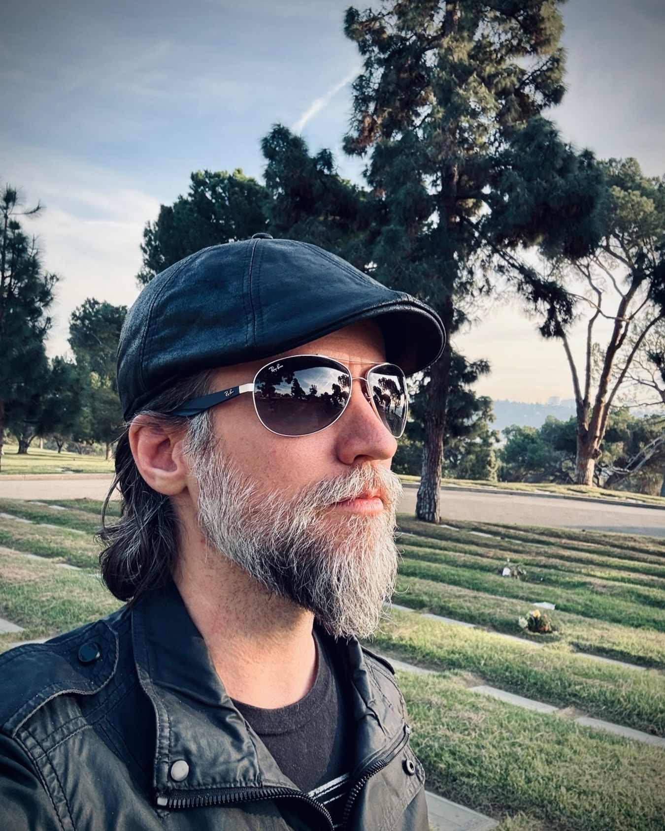 The gray stripe has spread… one new gray hair in the beard for every new grave visited.
Sending love from Hollywood Graveyard, nine years on.
.
#taphophile #cemetery #hollywood #graveyard