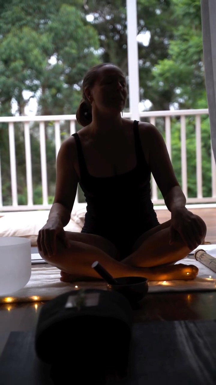 Our Yin & Breathwork Immersion last night was the kind of evening that lingers long after it ends..
Deeply grateful to Chris @align.breathwork and Kat @kateriina_yoga for co-facilitating and holding the room with such presence and tenderness last night, these experiences are never created alone, and I’m thankful to share them with people who live by the practices they teach.
And to @thecottagegardensstudio… what an incredible and heavenly backdrop for these kinds of experiences...
Thank you to every person who trusted the space and the experience and showed up exactly as they were.