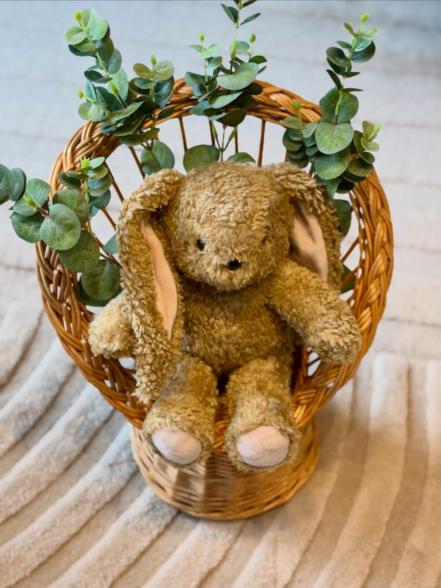Notre Lapinou, fidèle à lui-même : doux, intemporel et apaisant ✨
#lespetitesmaries #peluches #madeinfrance