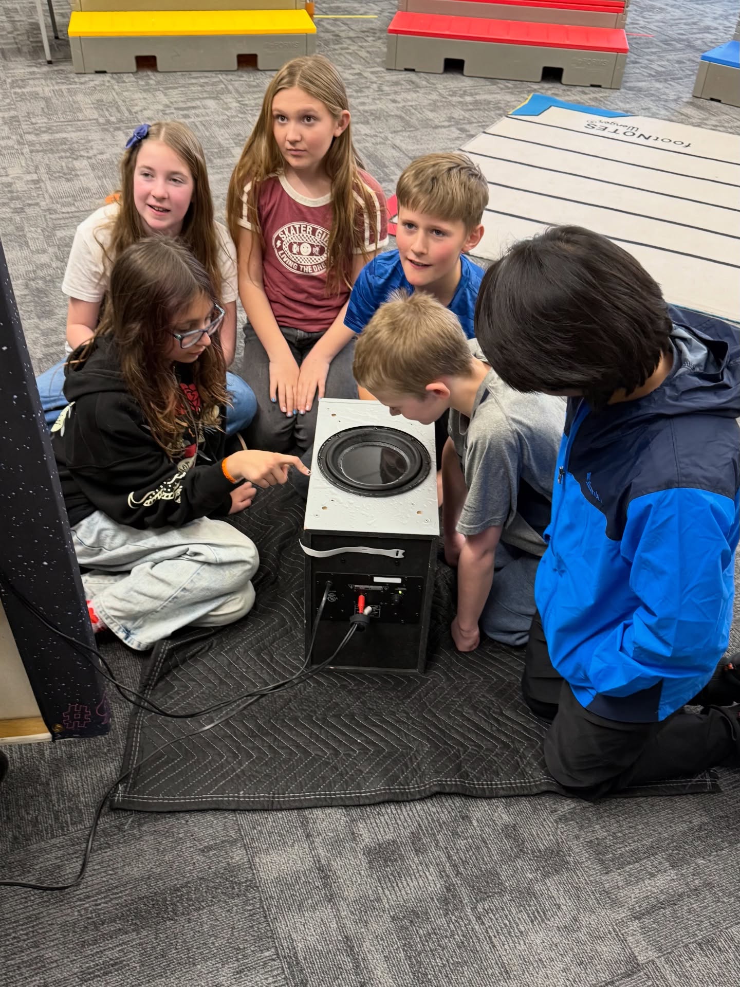 @planet.steve and @skylarcook.music had an incredible time at Edith Bowen Laboratory School @edithbowenlaboratoryschool working with their 6th graders on the science of sound 🎶
We dove into frequencies, vibrations, and how sounds interact — even exploring how non-instrument sounds can become music. From watching sound waves move to feeling the power of low frequencies through a speaker, these students got a hands-on look at how music is created from the ground up.
Over the next two weeks, this class will collaborate to write lyrics, build an instrumental, record their vocals, and creatively incorporate everyday sounds into a fully produced original song with Seize The Night Records.
This is where creativity meets education — and we can’t wait for you to hear what they create. Stay tuned 🚀
#SeizeTheNightRecords #MusicEducation #STNInTheCommunity #LoganUtah #FutureCreators
