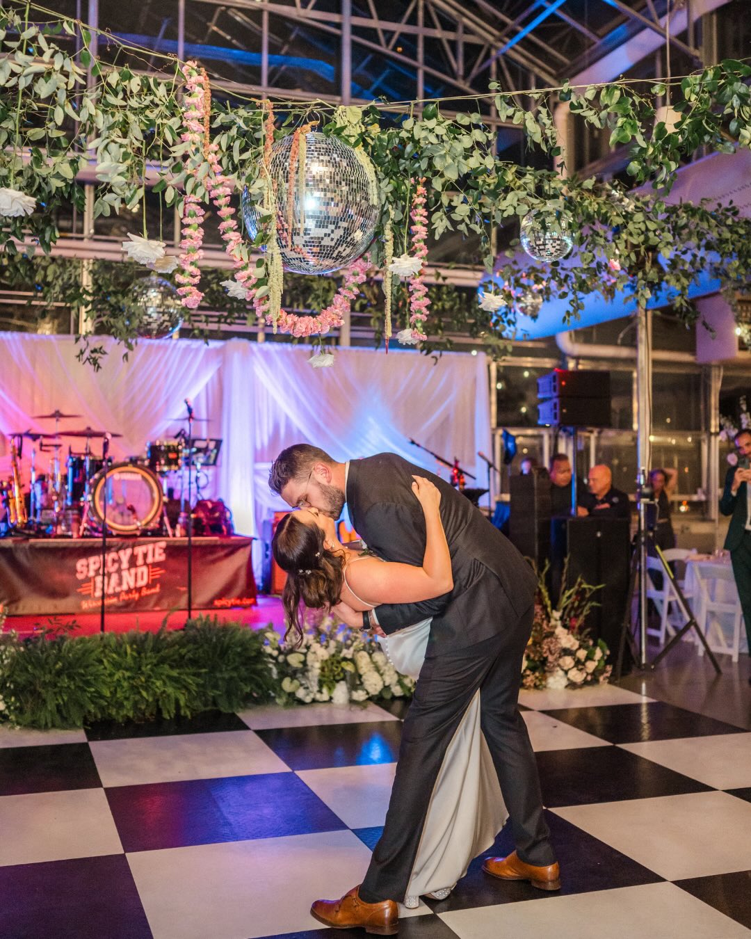 T & C trusted us early.
Which means:
Their vendor team wasnāt scrambling, it was aligned.
Their design didnāt feel pieced together, it felt intentional.
Their timeline didnāt feel rushed, it breathed.
Their guests didnāt feel confused, they felt taken care of.
When weāre involved from the beginning, weāre not just reacting or shaping.
Thereās a difference between planning a wedding and creating an experience.
You can feel it.šŖ©
venue: @greenhouse_no.7_ @zillihospitalitygroup
full planning and design: @redwoodweddingswi
photography: @thekeelcollective
content creation: @morcontentco
band: @thespicytieband
florist: @remingtonsflowers
hair and makeup: @piccolasalonandspa
catering and dessert: @zillihospitalitygroup
dance floor: @easybreezybashco
360 bar and disco balls: @relicsrentals
backdrop, draping and greenery installation: @heavenlycr8
transportation: @mkefoodtour
dress: @strikebridalbar
groomsmen suits: @theblacktux
groomās suit: @nl_suits