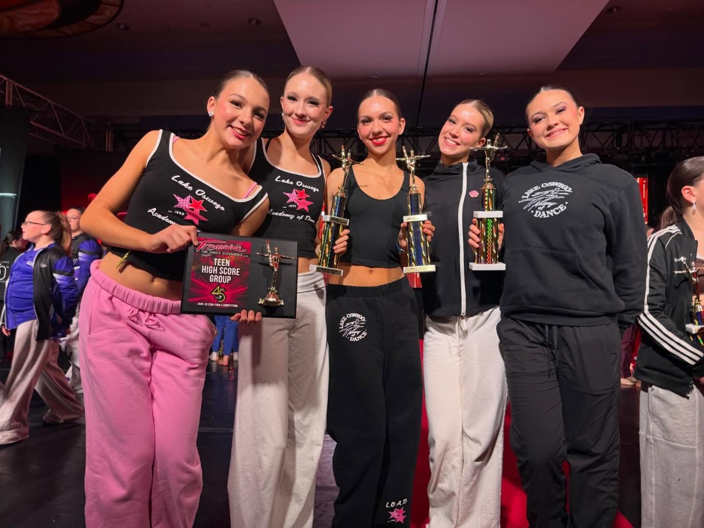 Another amazing weekend of dance at @tremainedance 💃 We always have such a blast with our dance family and leave feeling so inspired!
Competition highlights ⚡️
Senior Elite Tap- Qualified for nationals, 1st in teen tap, 1st overall teen group!
Senior Elite Jazz- Qualified for nationals, 1st in teen open!
Senior Elite Lyrical- Qualified for nationals, 1st in teen lyrical!
Senior Tap- Qualified for nationals, 2nd in pre-teen tap!
Senior Jazz- Qualified for nationals, 3rd in pre-teen jazz!
Senior Lyrical- Qualified for nationals!
Solos-
Sophia- Qualified for nationals, 1st place teen musical theatre!
Sofia- Qualified for nationals, 2nd place pre-teen jazz!
Presley- Qualified for nationals, 2nd place teen jazz!
Hailey- Qualified for nationals, 3rd place teen lyrical!
Elysia- Qualified for nationals!
Elin- Qualified for nationals!
Torie- Qualified for nationals!
Duos-
Brix & Hailey- Qualified for nationals, 1st place teen tap duo!
Convention highlights ⚡️
Scholarship finalists- Gigi, Sophia, Pippa, Jiah, Sloan, Abriella!
One time convention scholarship- Jiah
Way to go dancers! We are so proud of you all!