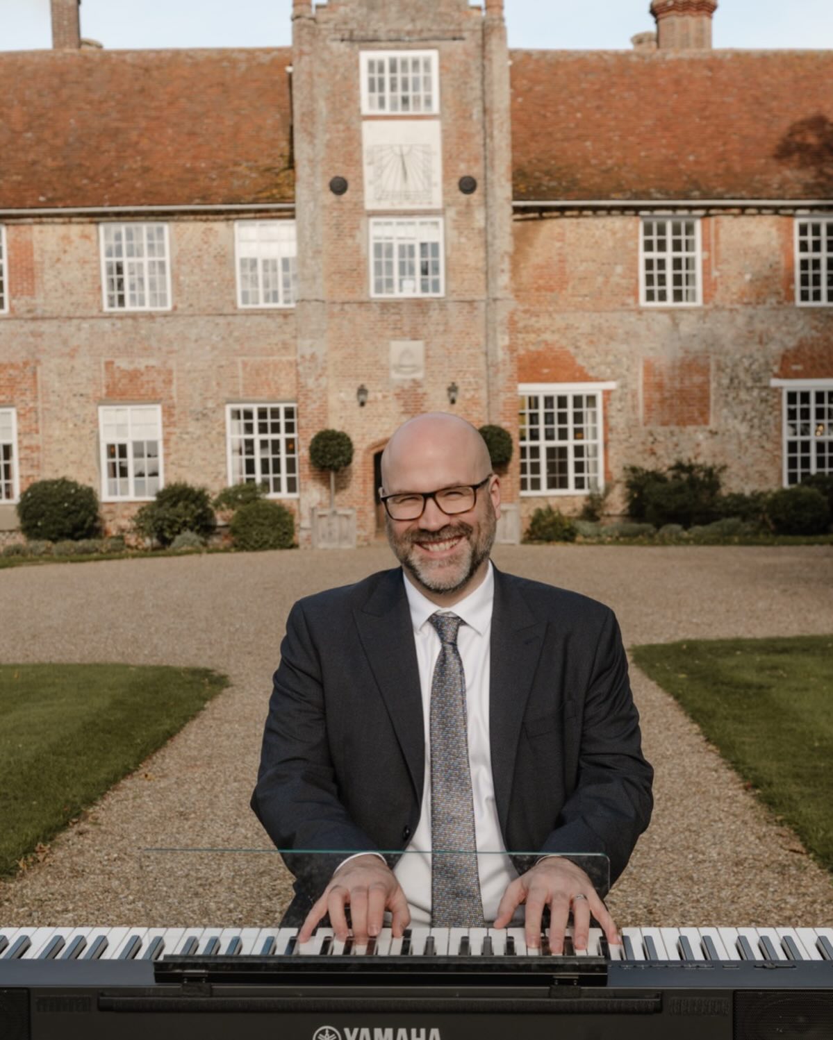 “Taking another opportunity to stop & say a personal hello to you all! Whilst you’ll always find me on a wedding day or at an open day event at venues busying away behind my digital piano I do love a chance to have a chat about what I offer to special occasions.
Entertaining guests can be a task in itself, as ‘Bride’, ‘Groom’ or just ‘Happy Couple’ you’ll most likely be pulled from pillar to post with photo opportunities galore (& hopefully enjoying a glass of bubbles in the process)! That is where my musical expertise can help - I love being tasked with creating elegant soundtracks to accompany all types of celebrations … whether for a pre-ceremony romantic mood full of classic love songs, a lively playlist that’s tailored especially for a drinks reception or a background mix of familiar pop & cocktail jazz tunes to help everyone relax & enjoy chatting whilst enjoying a delicious meal.
My main aim is for music to drift in the air - it’s always a joy to see people bopping along to something they recognise or to even accompany a lively bunch enjoying an impromptu karaoke session. I’m happy to play from a suggested playlist, take requests on the day from guests or even tailor music to compliment the celebration on the day.
I’m based in East Suffolk (not too far from @bruisyardcountryestate where this fab photo was taken by photographer Sadie from @bigfishphoto1 ) & can travel to venues (with or without a piano) throughout Suffolk & across the boarder into Essex too!
Hoping to play for you at a future event or visit 🎹❤️” Daniel Xx
www.daniellaw.co.uk (Link in Bio)
#eastongrange #bruisyardcountryestate #butleypriory #alphetonhallbarns #hensteadpavilion