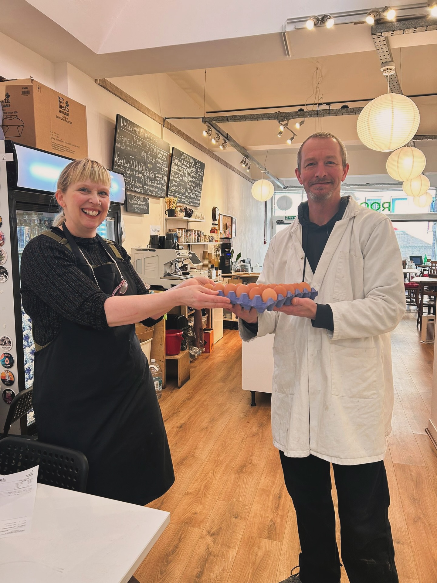 Beautiful fresh eggs delivered fresh from one of our favourite supplier’s @cleveleysfoods in Halesworth.
These beauties will be on someone’s plate in about five minutes. You could say we’re pretty egg-cited about that. (Sorry, not sorry but we can’t help cracking a terrible pun!)
We use local suppliers and the best quality ingredients we can get our hands on.
Real food, cooked properly, every day = YUM!
#Ipswich #IpswichSuffolk #LoveIpswich #AllAboutIpswich #SuffolkFood