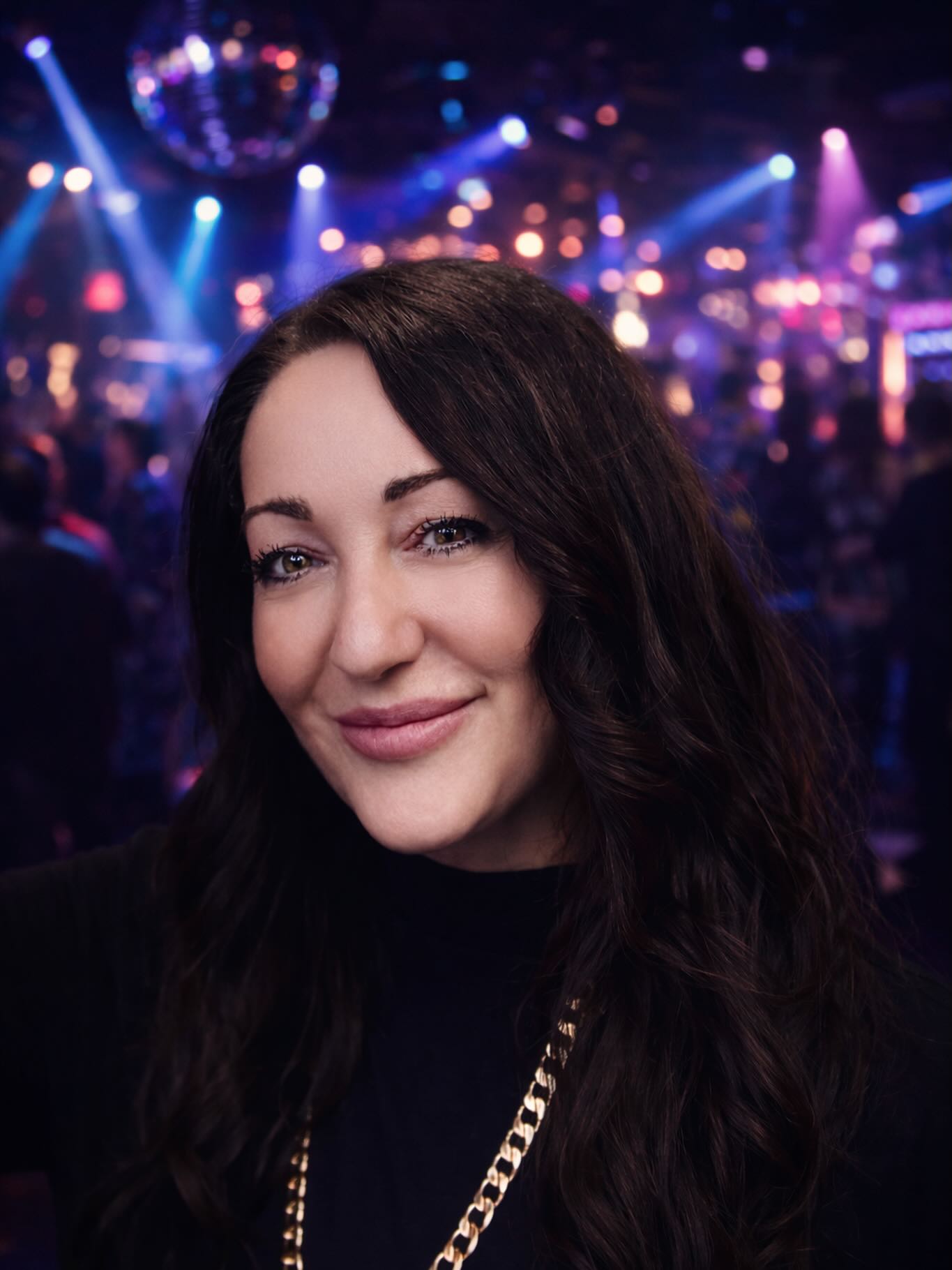 Happiest birthday to Alex! (Apparently 31 today 😂) lots of love !! 🧡