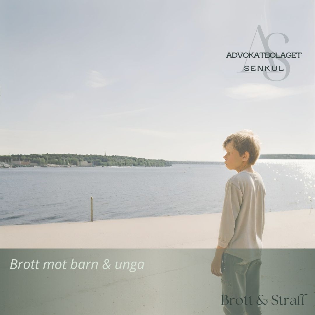 Brott mot barn och unga.
År 2022 anmäldes sammantaget 24 502 misshandelsbrott mot barn under 18 år. Nämnda siffra motsvarade 29 procent av alla anmälda misshandelsbrott det året.
Ur ett historiskt perspektiv har antalet anmälda brott mot barn och ungdomar ökat sedan 1990-talet samtidigt som mörkertalet tros vara stort, särskilt i de fall där det är någon i familjen som begår övergreppet.
Det är samhällets skyldighet att erbjuda hjälp- och stödinsatser för barn som blivit utsatta för ett brott. För barn som blivit utsatta för vålds- eller sexualbrott är det även vanligt att barnen tilldelas ett eget juridiskt biträde av domstolen. Detta är en advokat eller en biträdande jurist på en advokatbyrå och biträdet går under namnet målsägandebiträde. Ett uppdrag som målsägandebiträde innebär att advokaten eller den biträdande juristen tillvaratar barnets intressen under hela rättsprocessen.
Det finns även situationer där en vårdnadshavare till barnet står som misstänkt för brottet. I en sådan situation utses i stället en särskild företrädare för barnet som kommer tillvarata dennes intressen.
För att förordnas som målsägandebiträde eller särskild företrädare för barn ställs det krav på att den som tilldelas uppdraget har nödvändiga kunskaper och erfarenheter samt i övrigt är lämplig för uppdraget.
Vår byrå har varit verksam i över 30 år och våra medarbetare har stor erfarenhet av uppdrag som såväl målsägandebiträde som särskild företrädare för barn. Kontakta oss om du själv eller ditt barn är i behov av juridisk expertis. Vi finns här för dig.
¤
¤
¤
#advokat #målsägandebiträde #biträdandejurist #jurist #brottmotbarn #brottmotunga #barn #ungdomar #föräldrar #familj #viföräldrar #brottochstraff #brott #misshandel #domstol #särskildföreträdareförbarn #särskildföreträdare #stockholm #sverige
¤
¤
¤
(Bilden är AI-genererad).