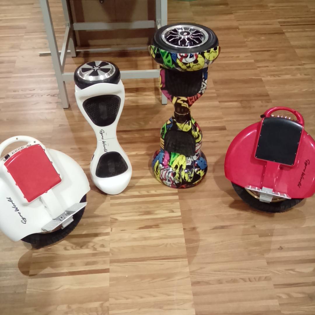 BONNE ANNÉE !!🎉 Gyroworld France vous souhaite une excellente année, et vous réserve bien des surprises !! #Gyroworld #Gyropode #monorover #monorover #Hoverboard #pourquoiachetermoinscherdelamauvaisequalite #0retourdepuis6mois 💣💣💣