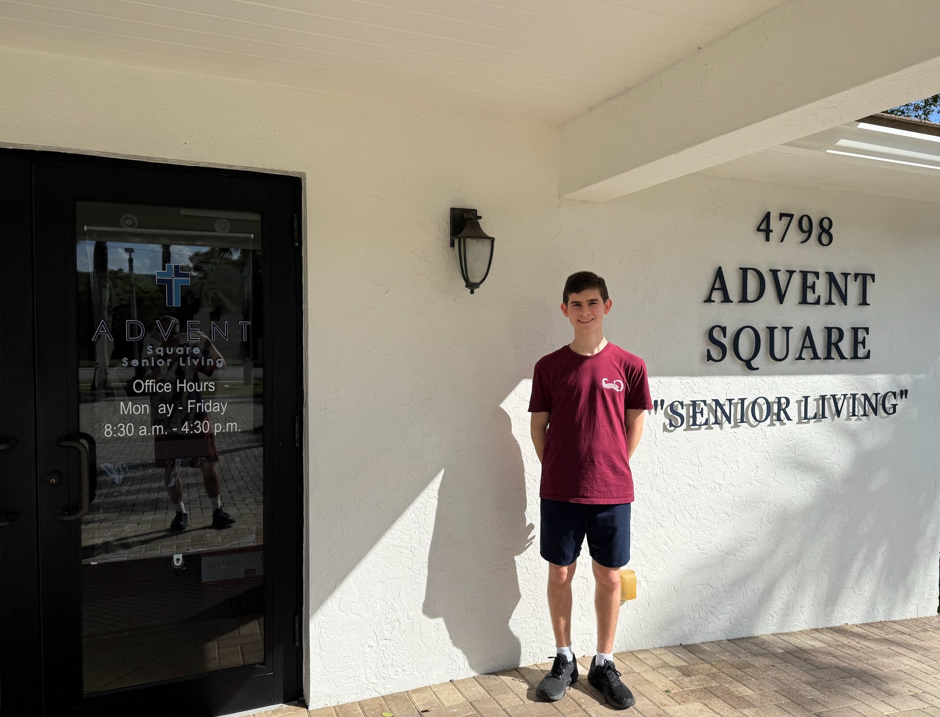 On Wednesday, February 18, Tyler performed for the residents at Advent Square Senior Living in Boca Raton, Florida.