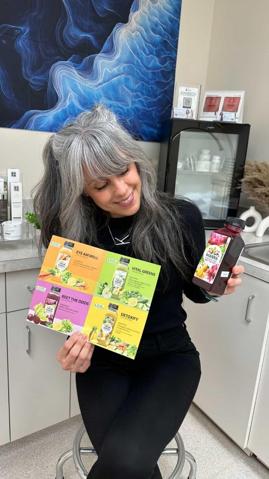 Manna Fresh and Tasty juices made it to the wellness paradise. Get a cold fresh and healthy drink after or before facial and weight loss appointment!!
-
@forever.young.wellness @glow2themaxx
-
-
-
-
-
#doctorapproved #foreveryoung❤️ #healthyjuices #mannafreshandtasty #naturalskincare