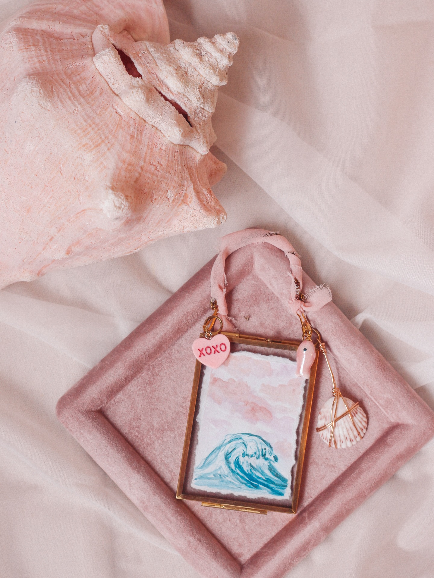 It’s the details 😚🤌💋
Sharing the last bits of the sweet Art Charm Bar x Mini Charm Drop Valentine’s Day edition 🫶💘
#MiniCharmDropCollection #ArtCharmBar