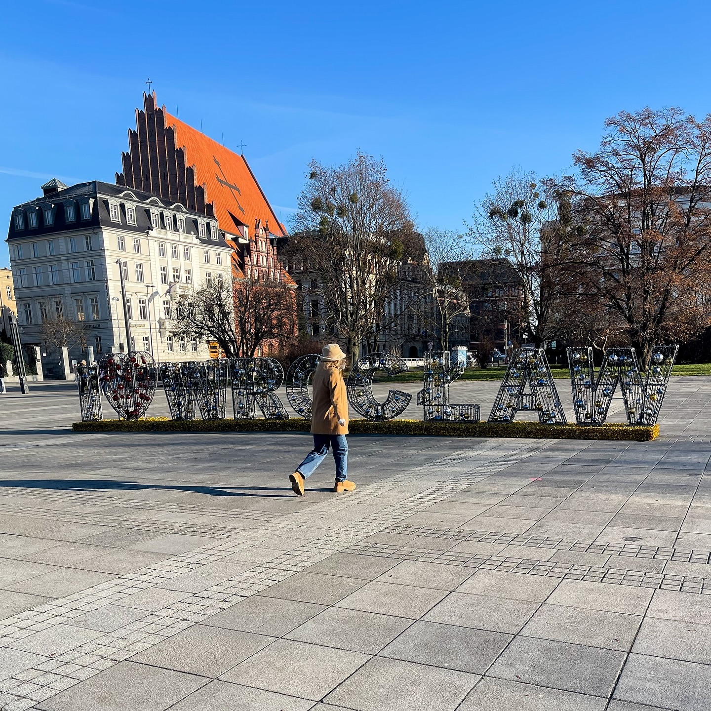 Nostalgia.
A New Year’s resolution: to be here more often than once every few years 😬
#wroclove #wroclaw #poland #polska #christmasbreak #christmas #newyear #święta