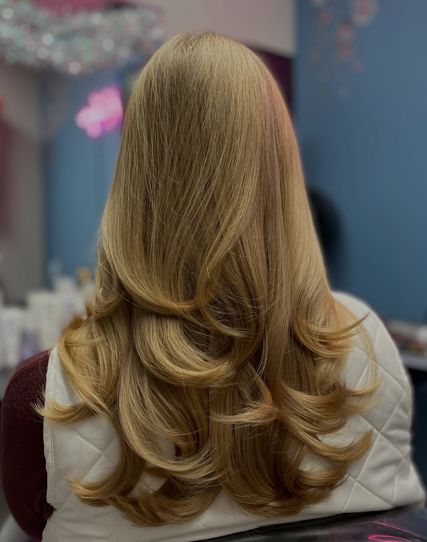 Nothing better than fresh cut layers with a smooth blowout! ๐
Link in bio to book
#sanantoniohairstylist #sanantoniohair #satxhair #satxhairstylist #freshcut