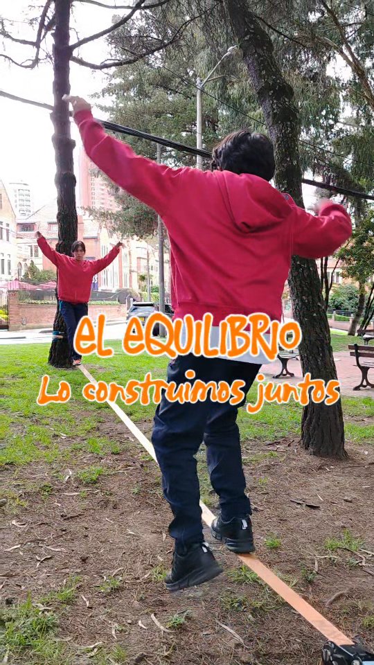 No olvides seguir nuestra cuenta @escuelaslackbogota
Martín ya hace equilibrio en tándem con la profe @aura_victoria_castellanos
Tenemos agenda abierta esta semana. ¿Te le mides a aprender?
www.centroslackline.com