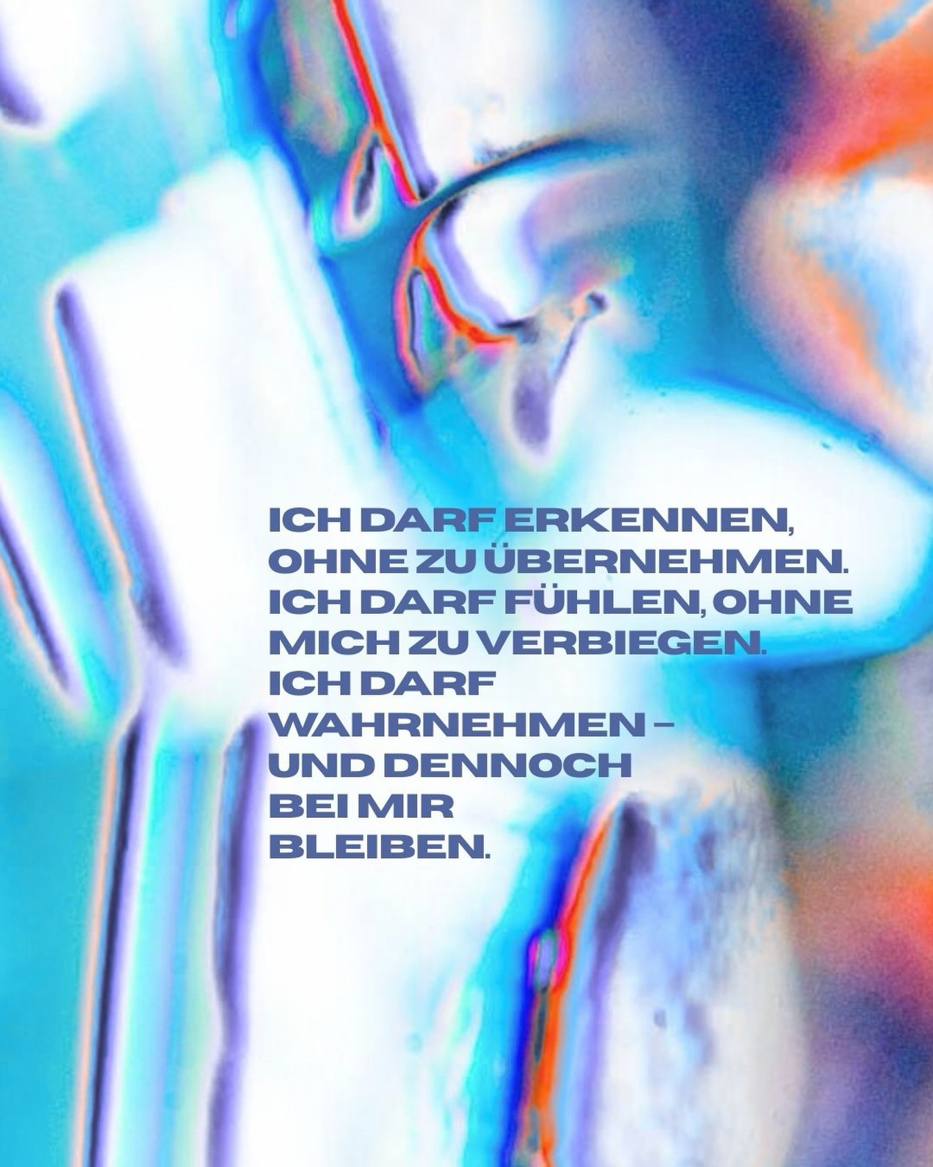 Es ist ein Unterschied,
ob ich etwas spüre
oder ob ich es zu meinem mache.
Ich darf erkennen,
ohne Verantwortung zu übernehmen,
die nicht meine ist.
Ich darf fühlen,
ohne mich zu verlieren.
Ich darf wahrnehmen –
und trotzdem bei mir bleiben.
Grenzen sind keine Mauern.
Sie sind Selbstachtung.
Und vielleicht beginnt genau hier
echte innere Freiheit. 🤍