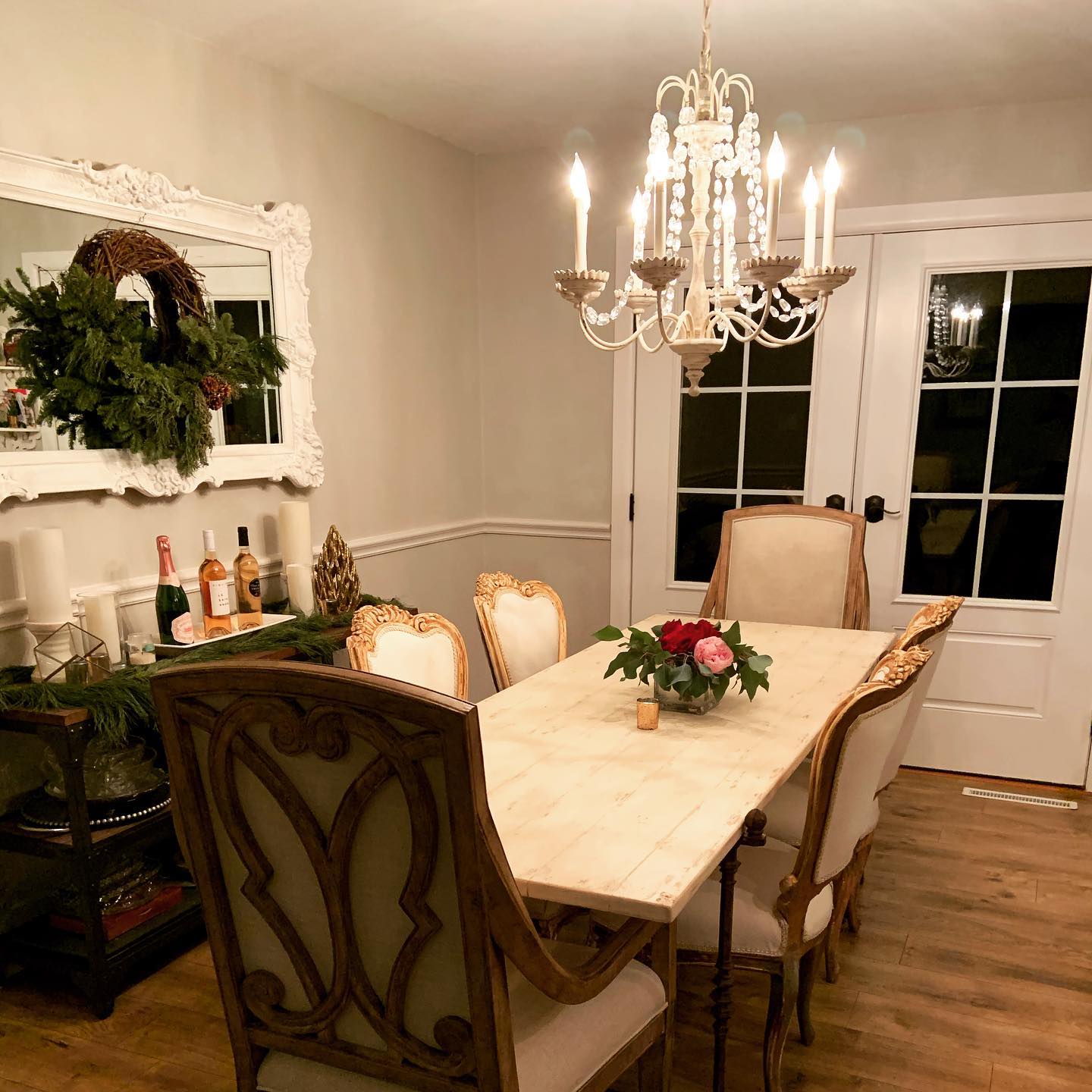 Mixing new and old to provide depth and sophistication. #frenchprovincial #diningroom #farmhousedecor @circalighting #interiordesign @hookerfurniture
