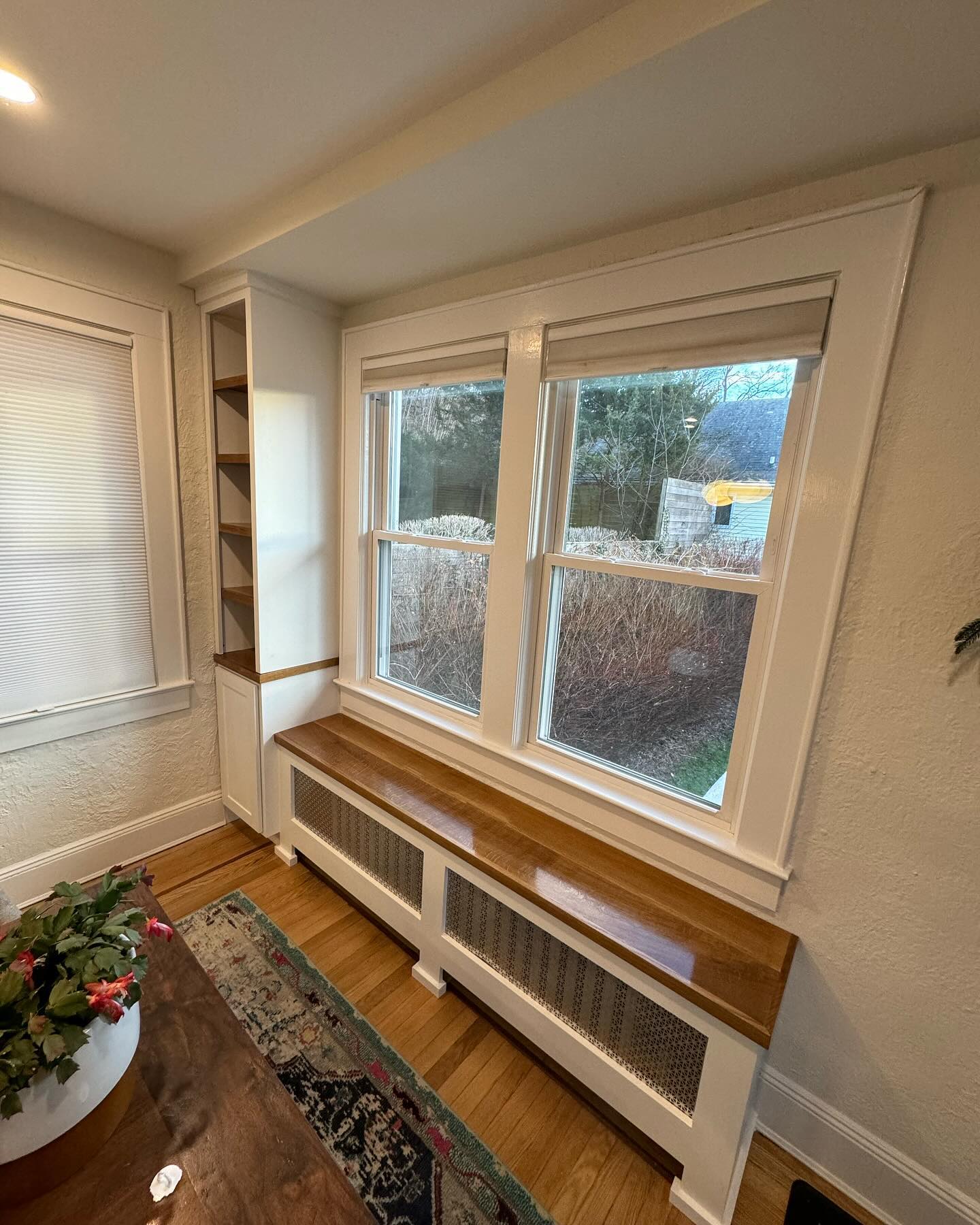 Another built-in out the door and installed
Single shaker style cabinet with white oak bench top, and shelves. Stained with “natural” and spray finished with @benjaminmoore command. Wood was sprayed with marine grade spar urethane . A @wolfpackhomeimprovements project
#contractor #cabinetbuilder #cabinetry #custom #carpenter #sprayfinish @fujisprayofficial