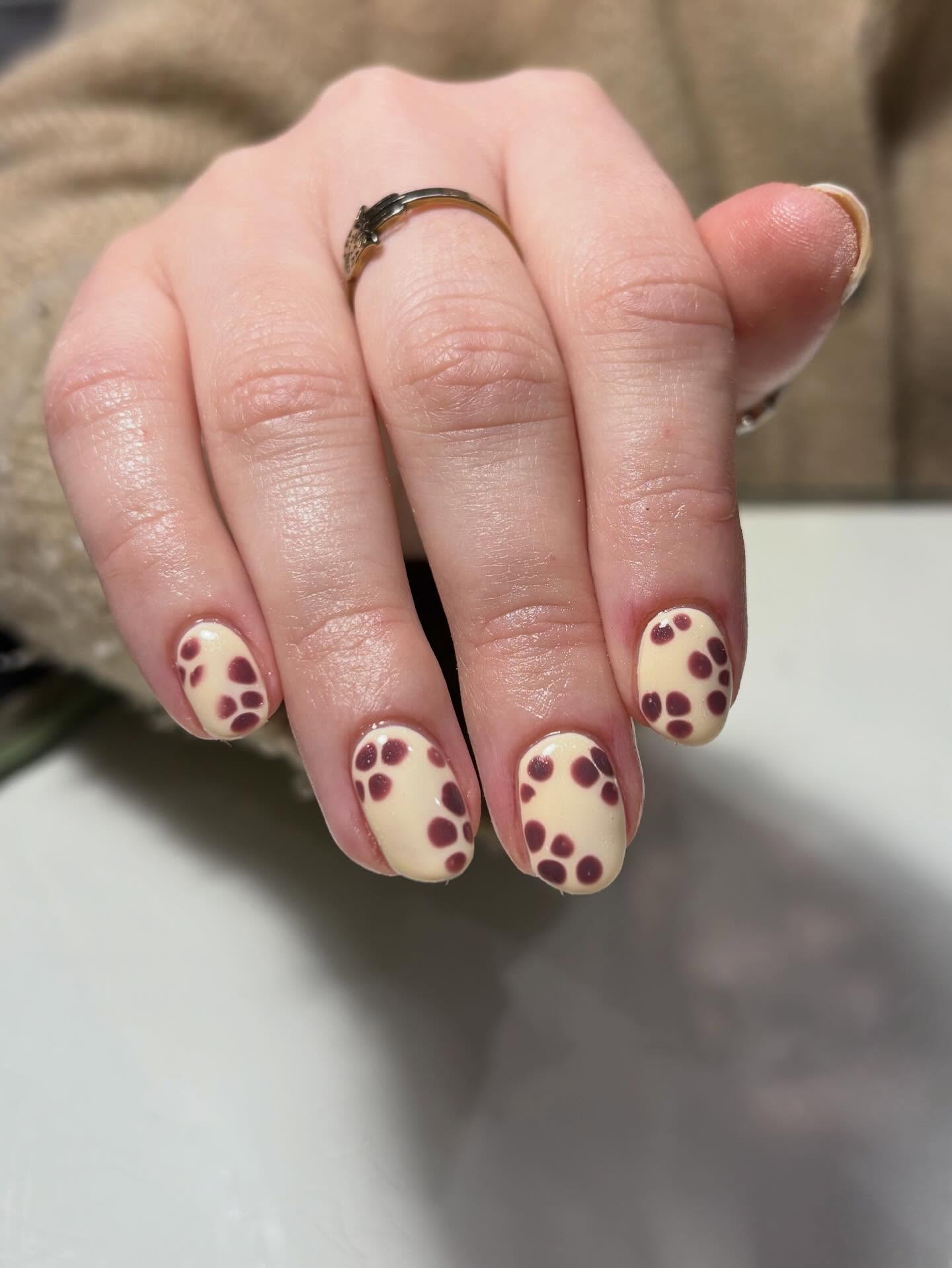 🦒 Giraffe 🦒
@nailorder Honey Dew
#walsall #walsallnails #giraffenails #nailart