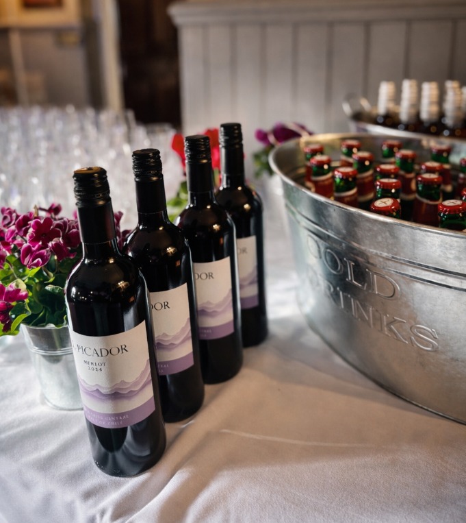 Did you know our function room is free to hire for all bookings that include a buffet or a drinks reception?
📍 Drop us an email to enquiries@johnharveytavern.co.uk and book your special occasion today ✉️