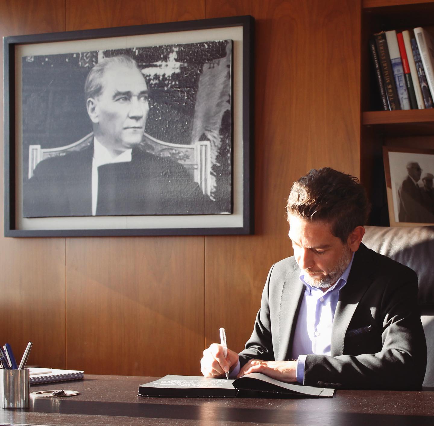 “En büyük savaş, cahilliğe karşı yapılan savaştır.” M. Kemal Atatürk’ün yolunda, Cumhuriyet’in ışığında, nice yüz yıllara…
#29Ekim2023 #Cumhuriyet100yaşında 🇹🇷