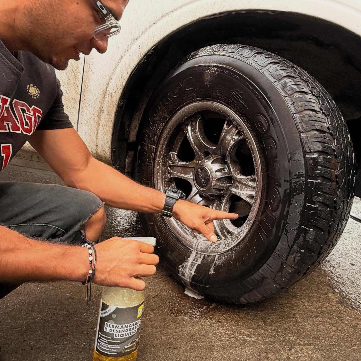 Amas tu vehiculo? Demuestralo y Lavalo