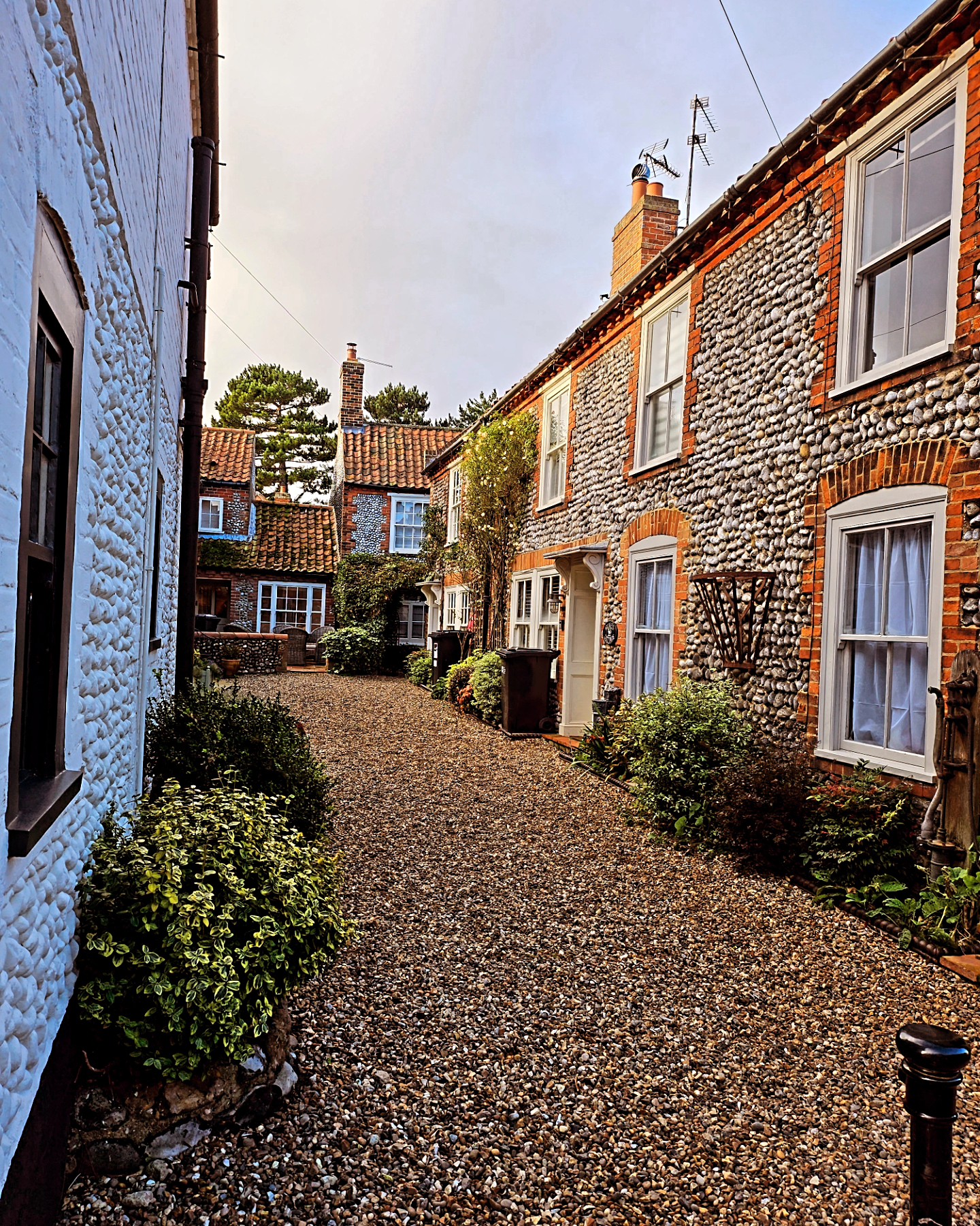 Do you own a holiday let in North Norfolk and offer your guests wifi during their stay? Do your guests get frustrated by the slow wifi?
Norfolk comms can help you, and ensure your guests have a pleasant stay and still be connected to fast wifi.
Find us at www.Norfolkcomms.com to find how we can help you.
#wifi #holidaylets #northnorfolk #northnorfolkhomes #northnorfolkholidaycottages #northnorfolkliving #holidaysinnorthnorfolk #aylsham #holt #norfolkcomms #stayconnected #blakeney #brancaster #northwalsham #overstrand #guests #internet