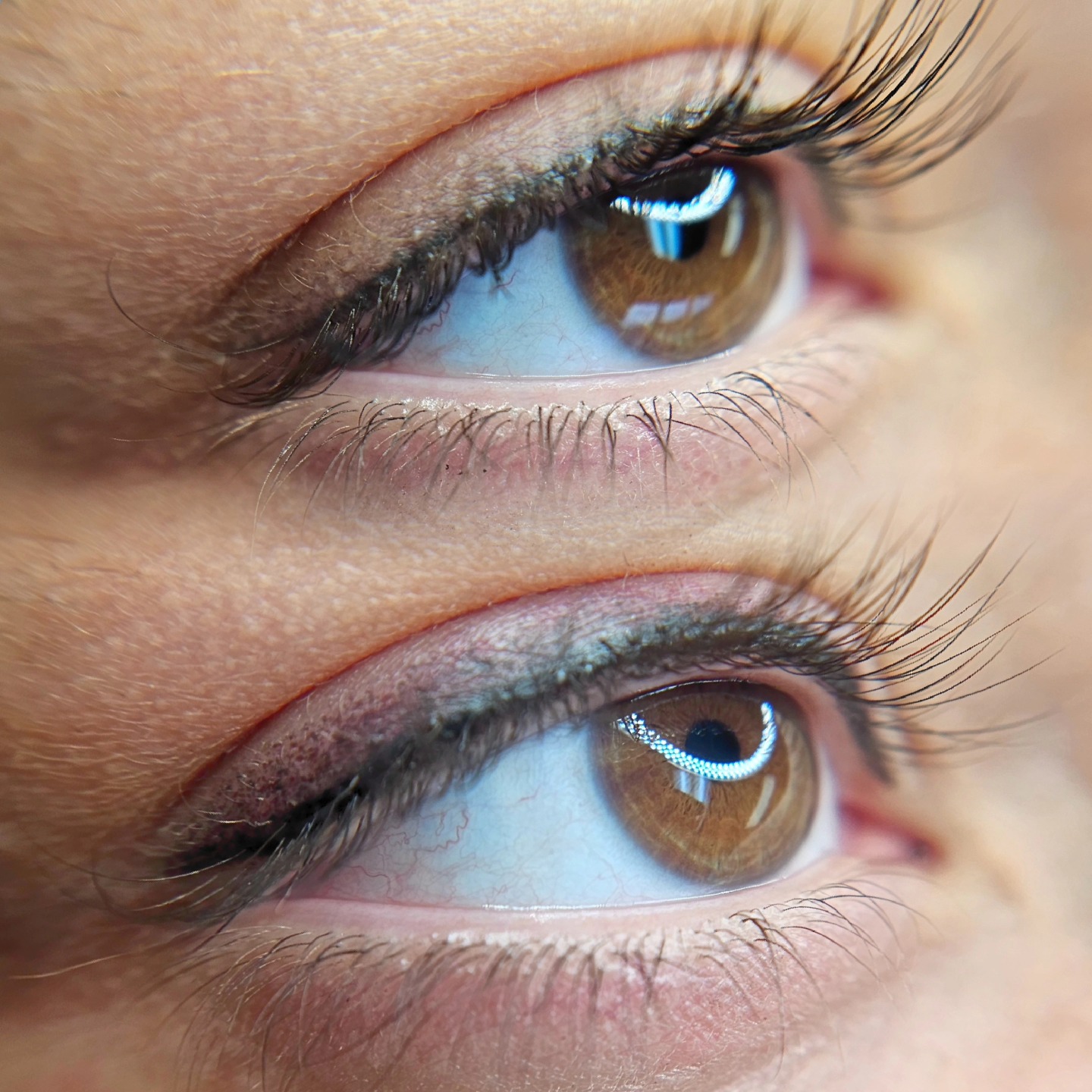 Subtle sophisticated with a touch of definition 💫
Soft-shaded eyeliner for an effortless, natural look. Perfect for enhancing the eyes without overpowering them 🤎
Book your appointment by texting (843)499-4357 or by following the link in bio!
www.charlestonpermanentmakeup.com
#eyeliner #shadedeyeliner #smokeyeye #microbladingcharleston #browslipseyes #cosmetictattoo #permanentmakeup
#SouthCarolina #Charleston #MtPleasant #summervillesc #JamesIsland #JohnsIsland #Kiawah #Myrtlebeach