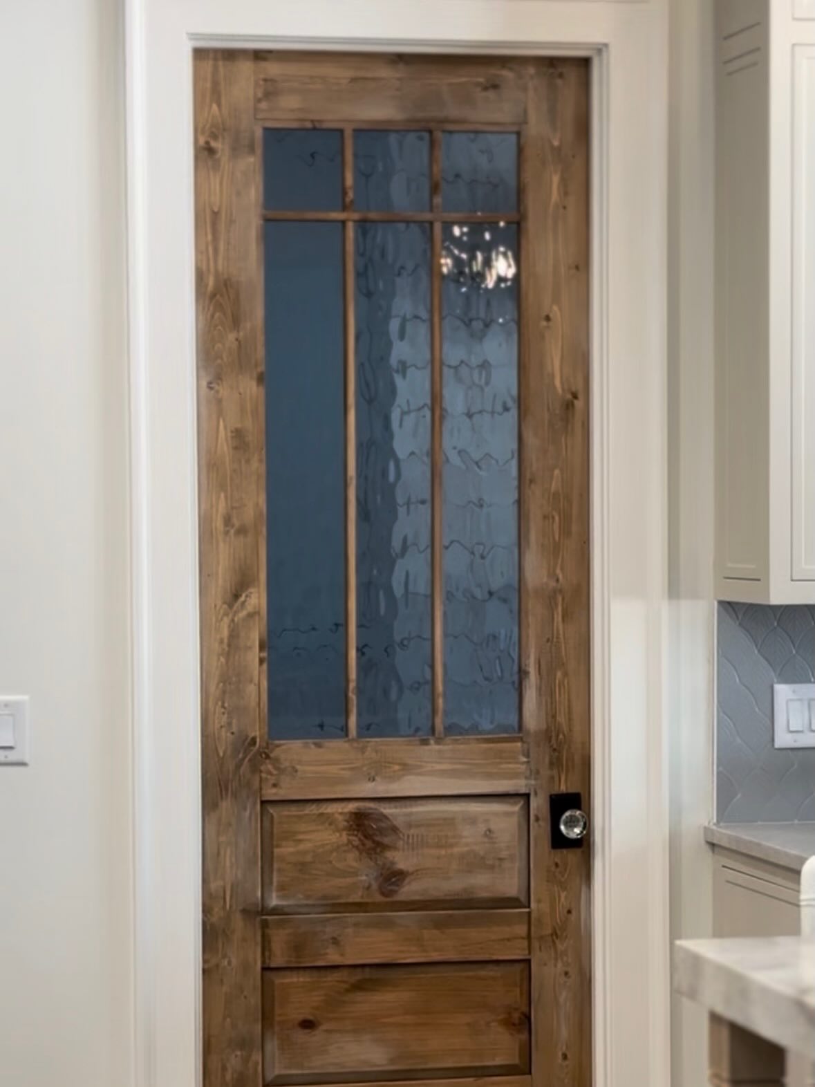 Simple detail. Big difference.
Interior doors professionally fitted to complete the space.
Seamless from frame to floor.
#InteriorDesign #HomeDetails #CarpentryWork