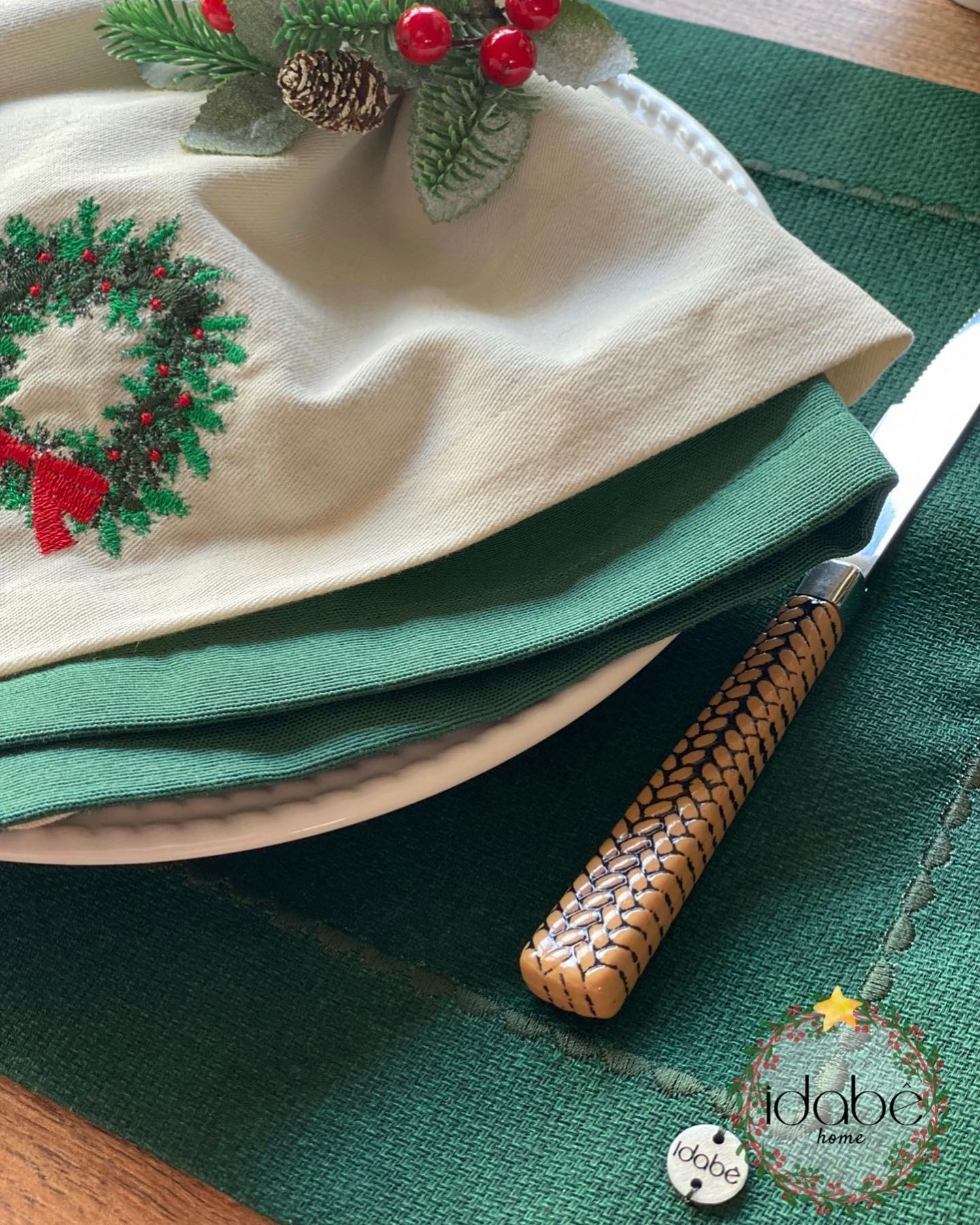 Ah, o Natal 😍
• 11 94331-1286 • www.idabe.com.br •
#mesadenatal #roupademesa #idabêhome