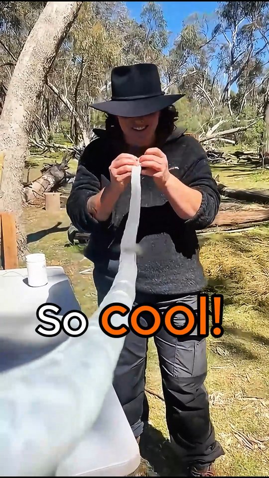 The anatomy lessons in the "Using the Whole Animal" courses are always a blast!
#TheresaEmmerichKamper #primitiveskills #anatomy #usingthewholeanimal #bushcraft