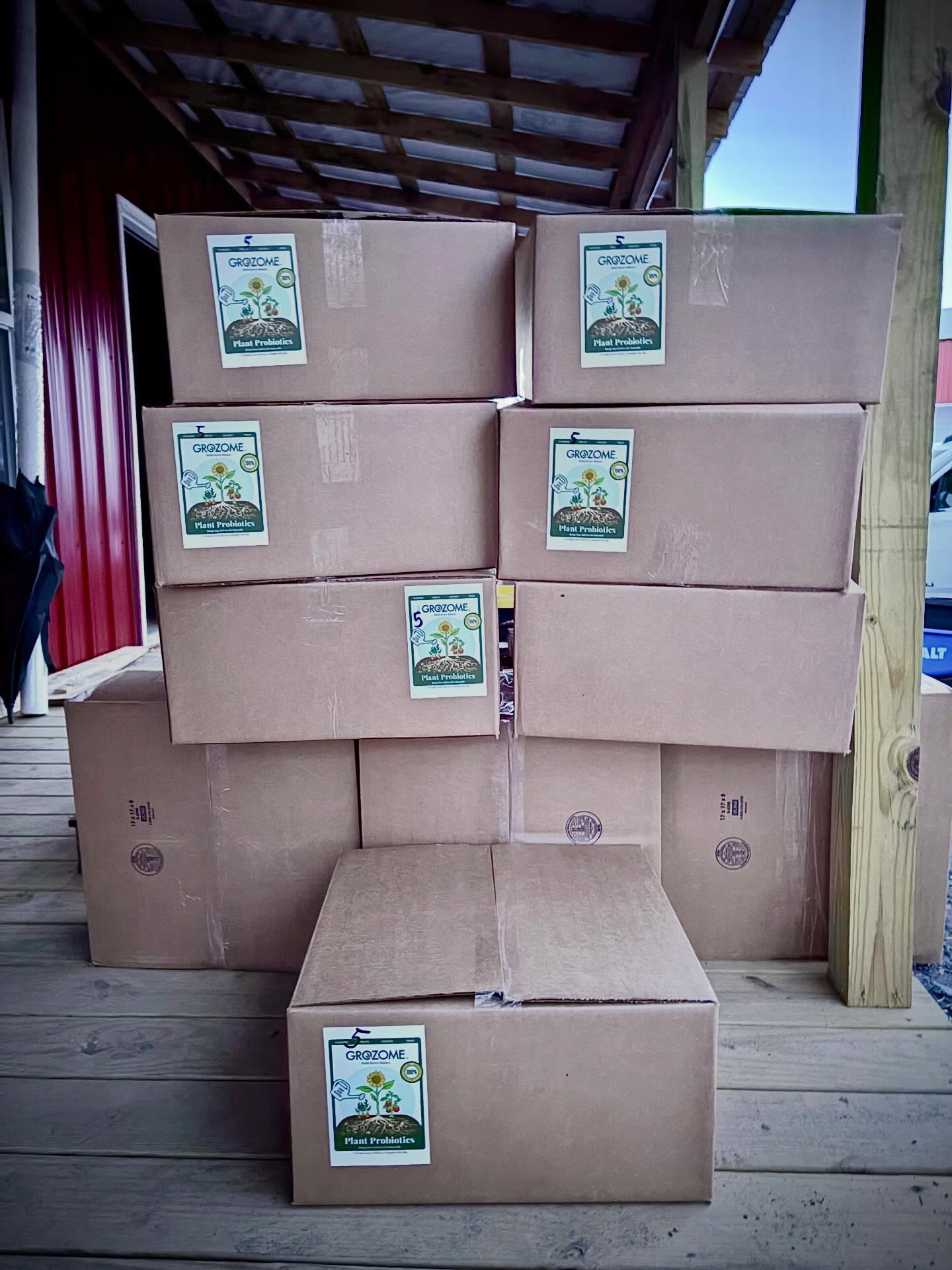 From bulk to bag to box. We've been busy packing orders!
Sending living biology to go to work in your garden.
Every order packed = stronger roots.
Every shipment = healthier soil.
Every box = someone choosing to grow better, not just bigger.
Thank you for being part of this movement. đđ
#Grozome #BuildBetterSoil #PlantProbiotics #HealthySoilHealthyPlants #GardenBusiness SoilFirst SmallBusiness