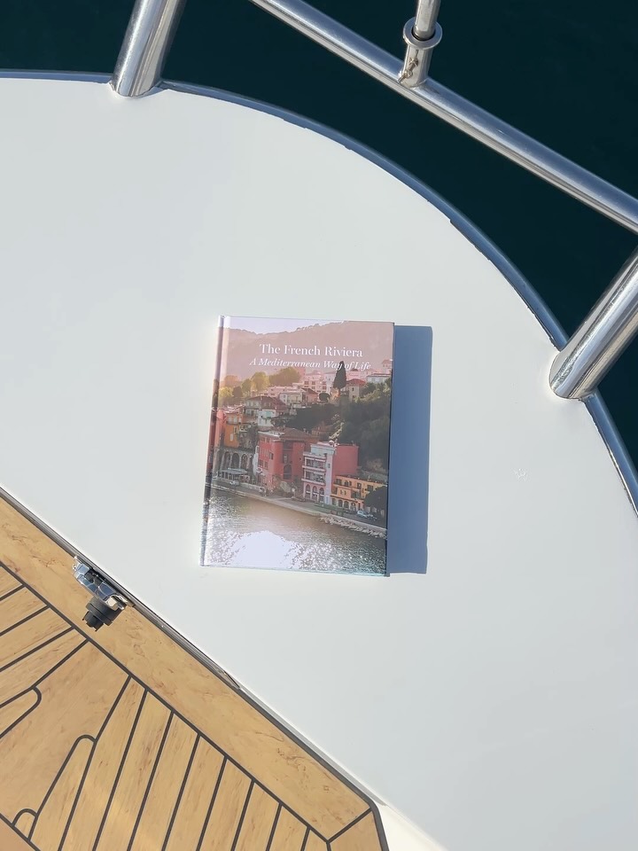 Destination-led content for @lump_publishing 🌞
To support the launch of the French Riviera book, we created additional social content in Saint-Tropez — one of the destinations featured in the publication.
The goal was to capture the atmosphere of the town beyond the pages of the book and translate it into visual storytelling for social media.
From soft winter light to quiet streets and seaside moments, the content was designed to reflect the effortless charm Saint-Tropez is known for.
The beauty of destination-specific content like this is that it can easily be repurposed — for stories, reels, carousel posts.
Personally, I love Saint-Tropez in winter — fewer crowds, plenty of sunshine, and a slower rhythm.
A lovely combination of destination marketing, storytelling, and social media strategy.
P.S. I’m also the co-founder of Lump.
#socialcontent #socialmediacontentcreation #sainttropez #frenchriviera #sainttropeztourisme