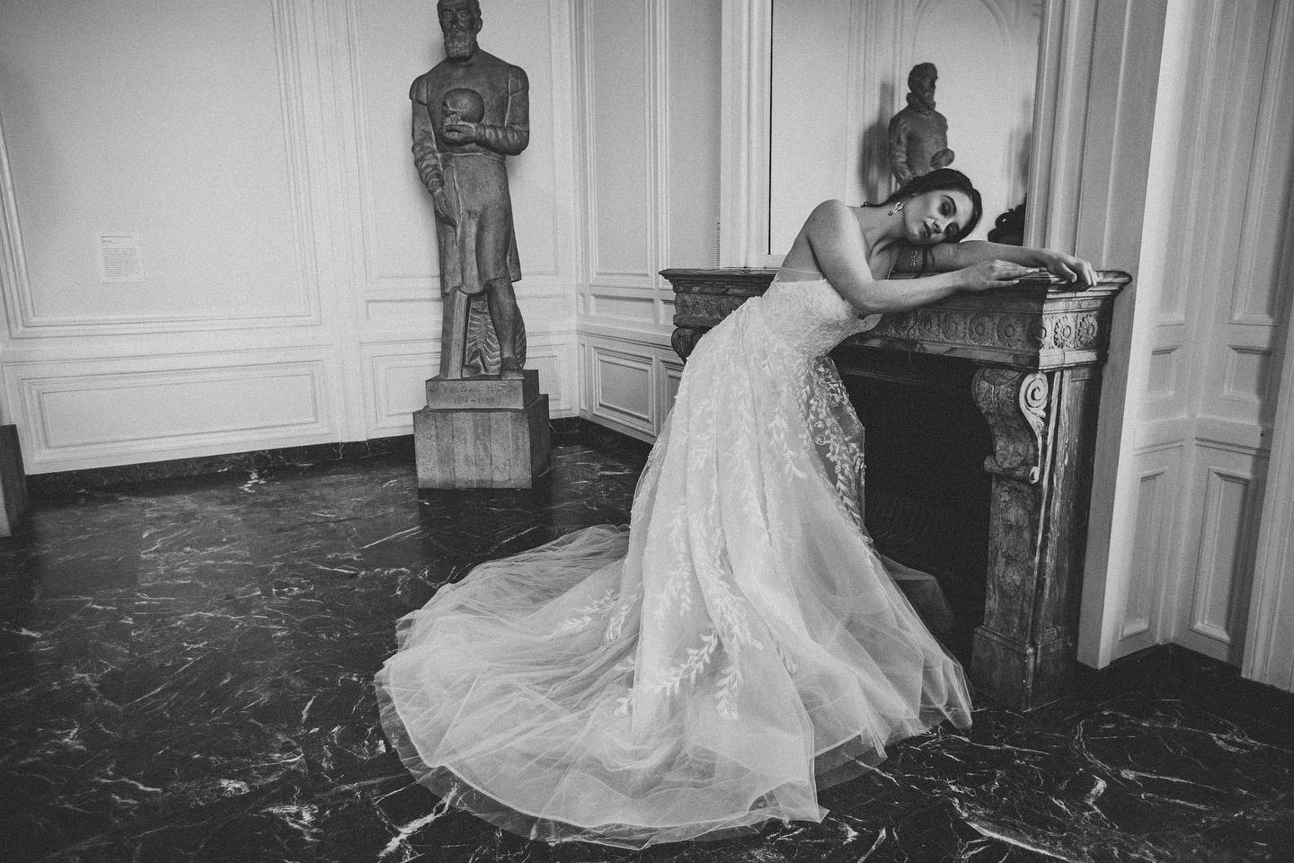 is she even real? idk either...
so obsessed with this shoot. thank you to all vendors that were a part of it! .
.
Photographer: @obsidianheartphoto
HMUA: @bmbbrides
Calligraphy: @xoartanddesign xoartanddesign
Cake: @britt_feiz
Dress: @vollesbridal
Tux: @mrtuxsformalwear
Bride: @fionasheridan__
Groom: @alexzarek
Jewelry: @adornmentandtheory
Luxury Van: @elitechicagolimo
Strawberries: @luscious_dipped_desserts
Venue: @surgicalmuseumchicago