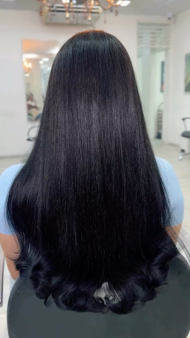 Do antes ao depois que a gente ama ver 🖤✨
Mais alinhado, com brilho e aquele caimento leve que faz toda diferença no resultado final.
Beauty, cabelo bem cuidado é outro nível.