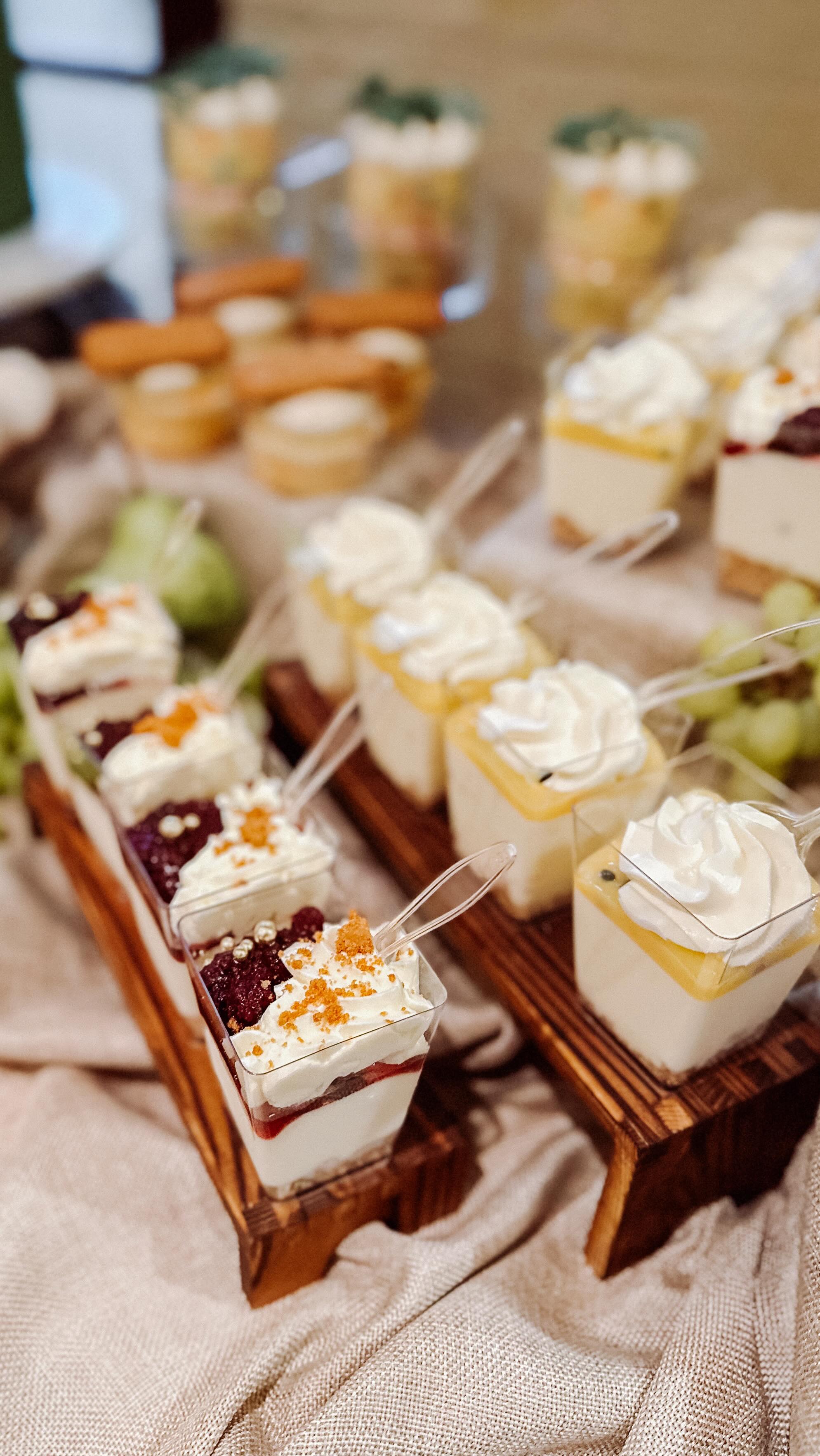 Whatever your dreams can cook up, we can bake up 🍰🍑 Big, bold, delicate or over-the-top — consider it done… with a generous sprinkle of peach love, always