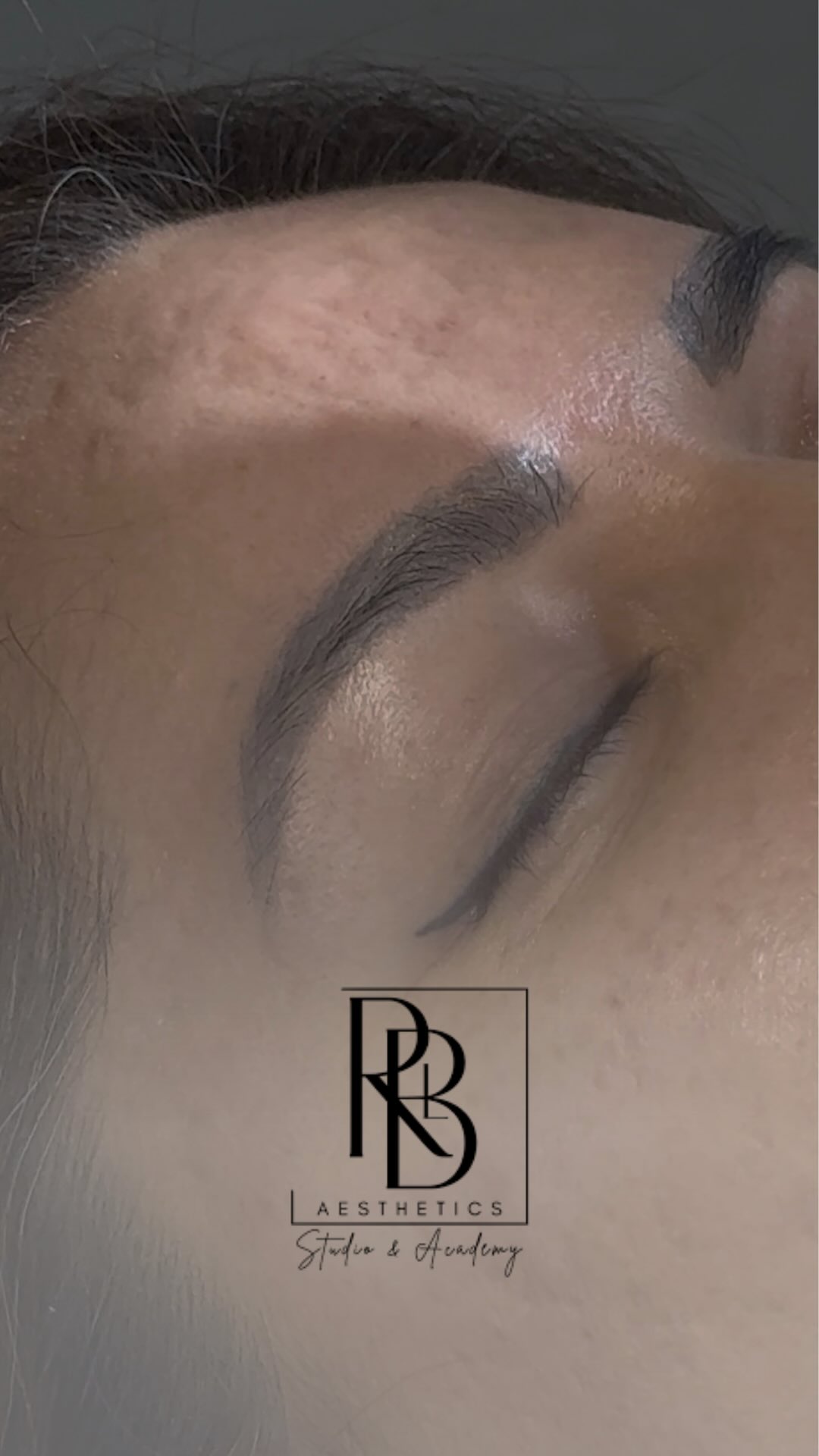 Permanent eyeliner at RBL Aesthetics gives you effortless definition every single day — no smudging, no reapplying, just wake up and go.
Perfect for busy mornings, workouts, pool days, and everything in between.
Soft, natural enhancement or bold liner — customized to you.
Book your appointment and let your eyes do the talking.