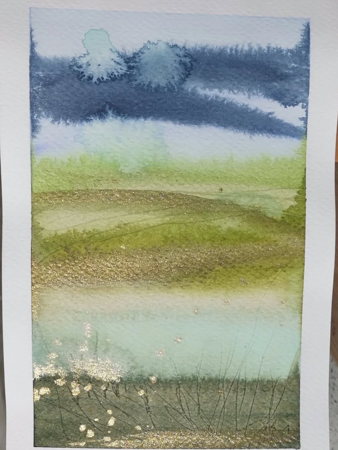 Watercolor landscape or something like that! I love the iridescent bronze shimmer.
I wish it wouldn't crop my photo!
#watercolorart #watercolormixedmedia #watercolorpainting #abstractwatercolor
#danielsmithwatercolors
#beampaints